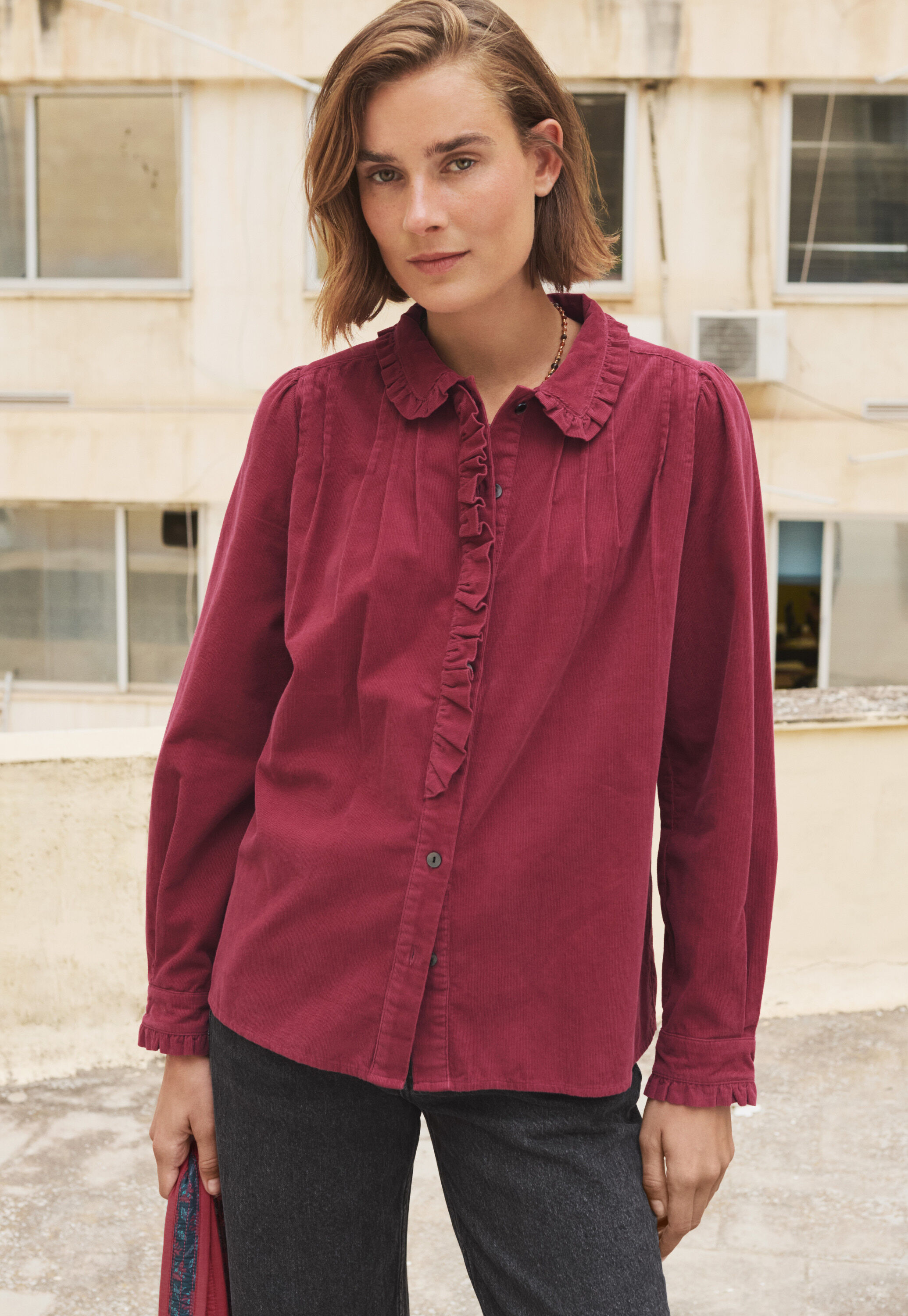 Bluse mit Biesen