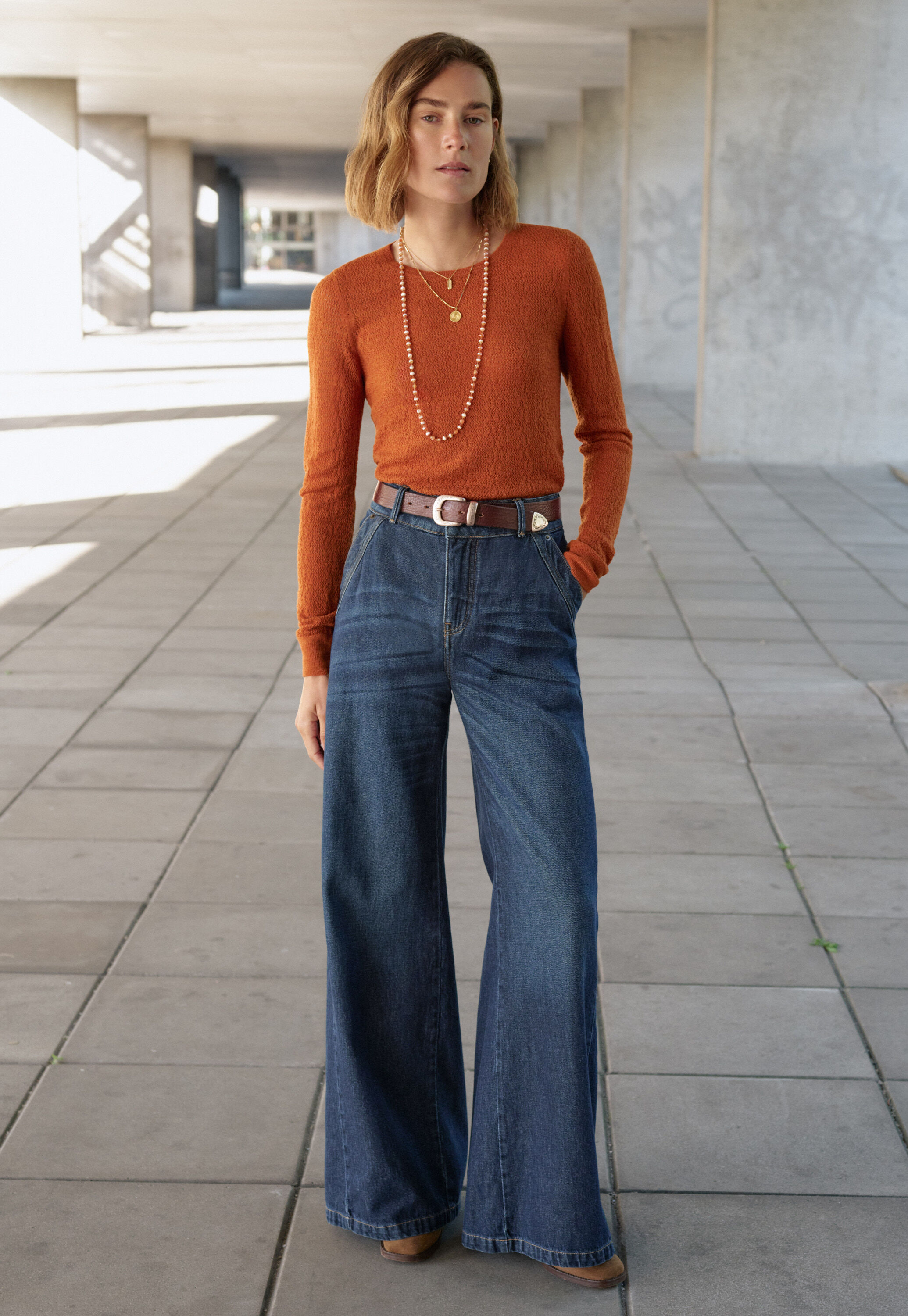 Jeans mit weitem Schlag, Dunkles Ozeanblau, large