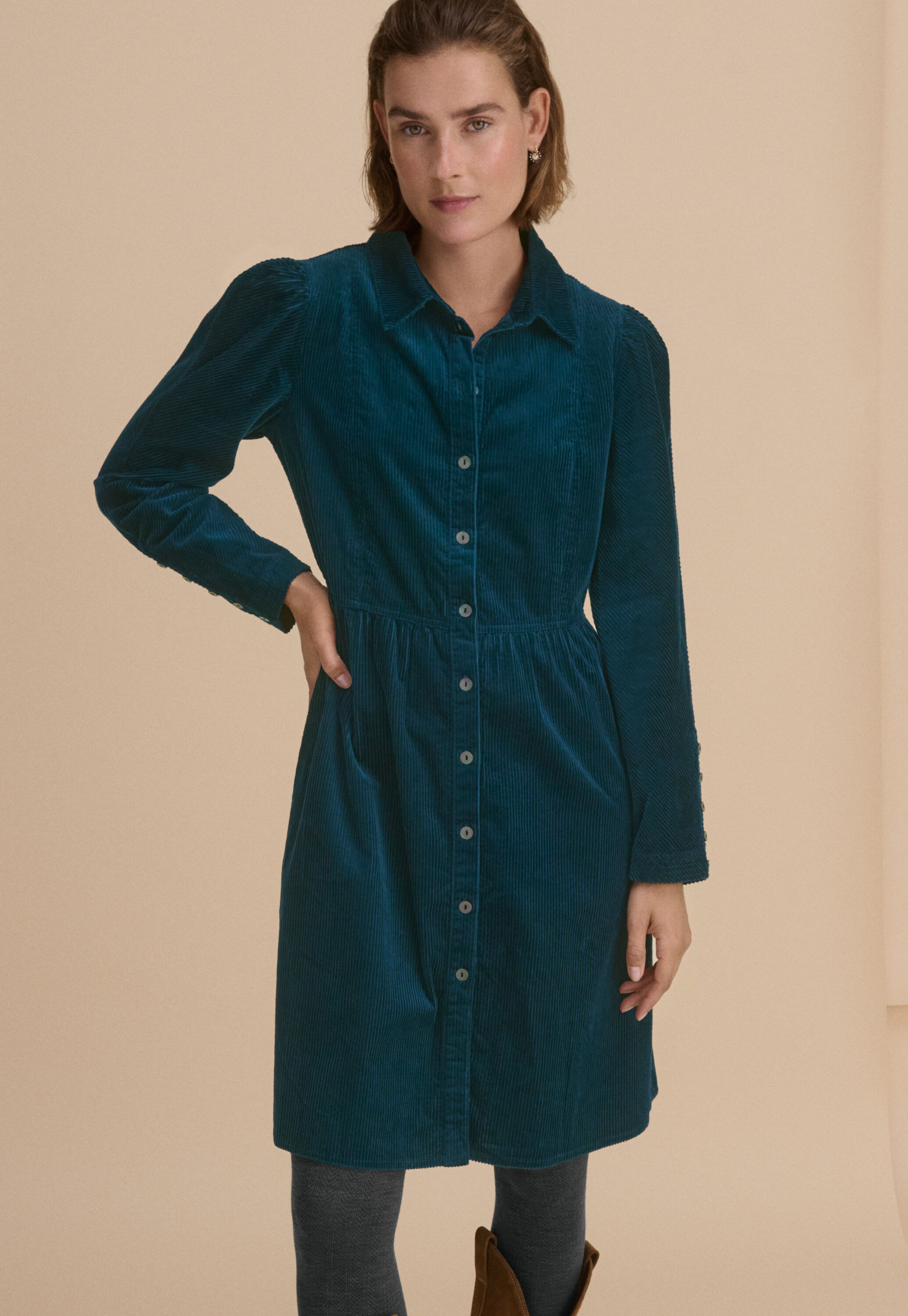 Durchgekn&ouml;pftes Kleid