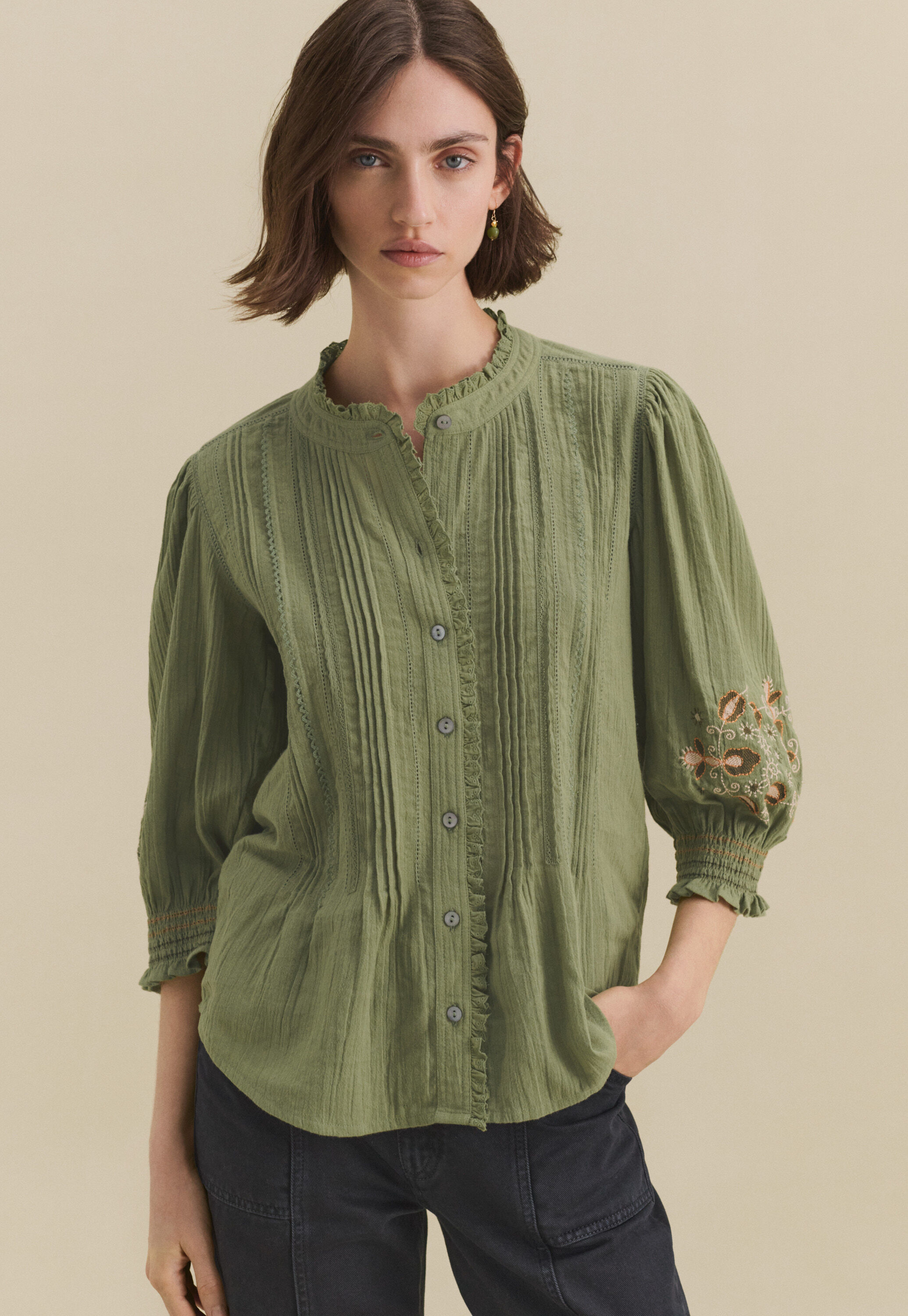 Bluse mit Biesen