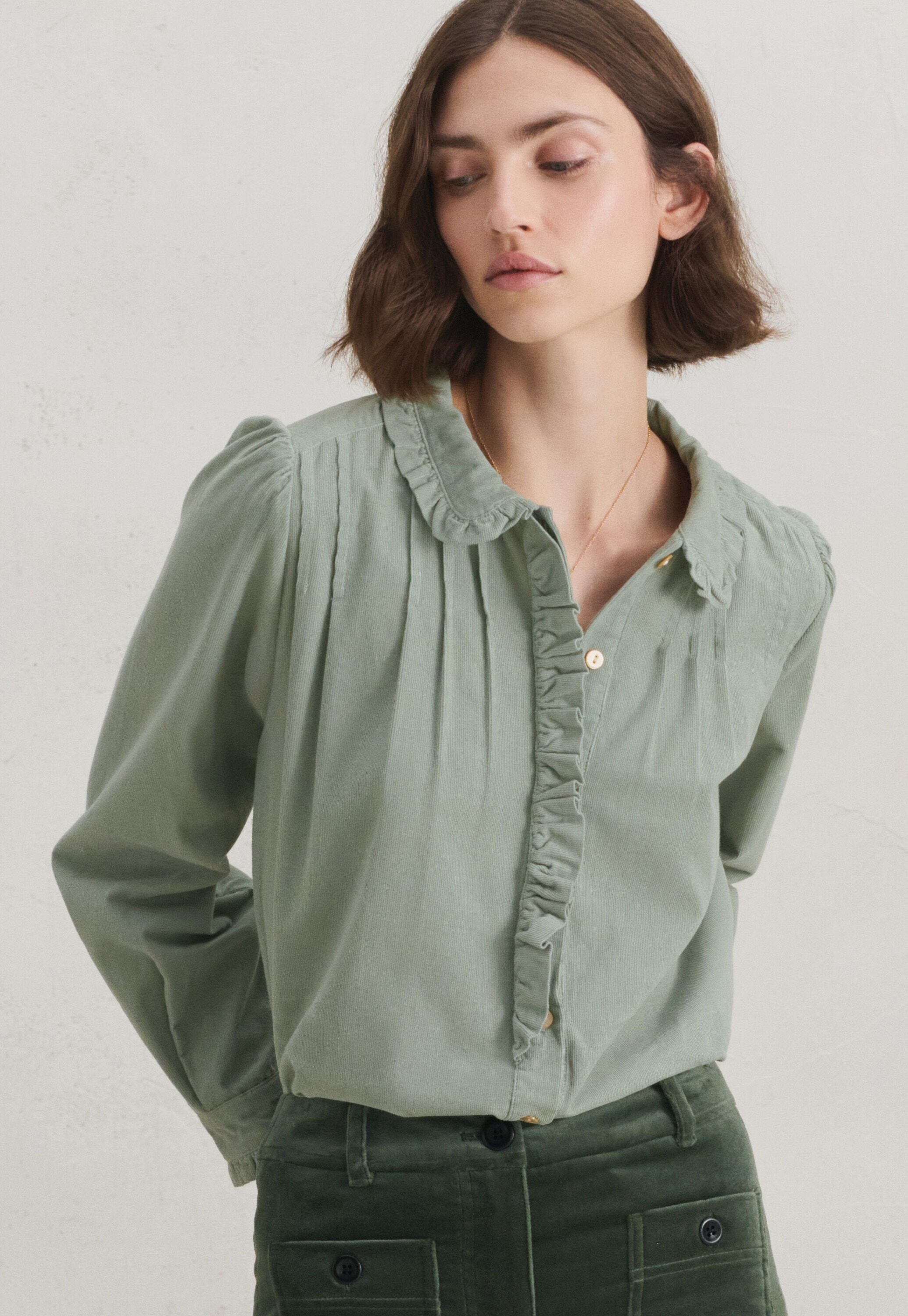 Faltenbluse aus Cord, Rauchiges Enteneiblau, large