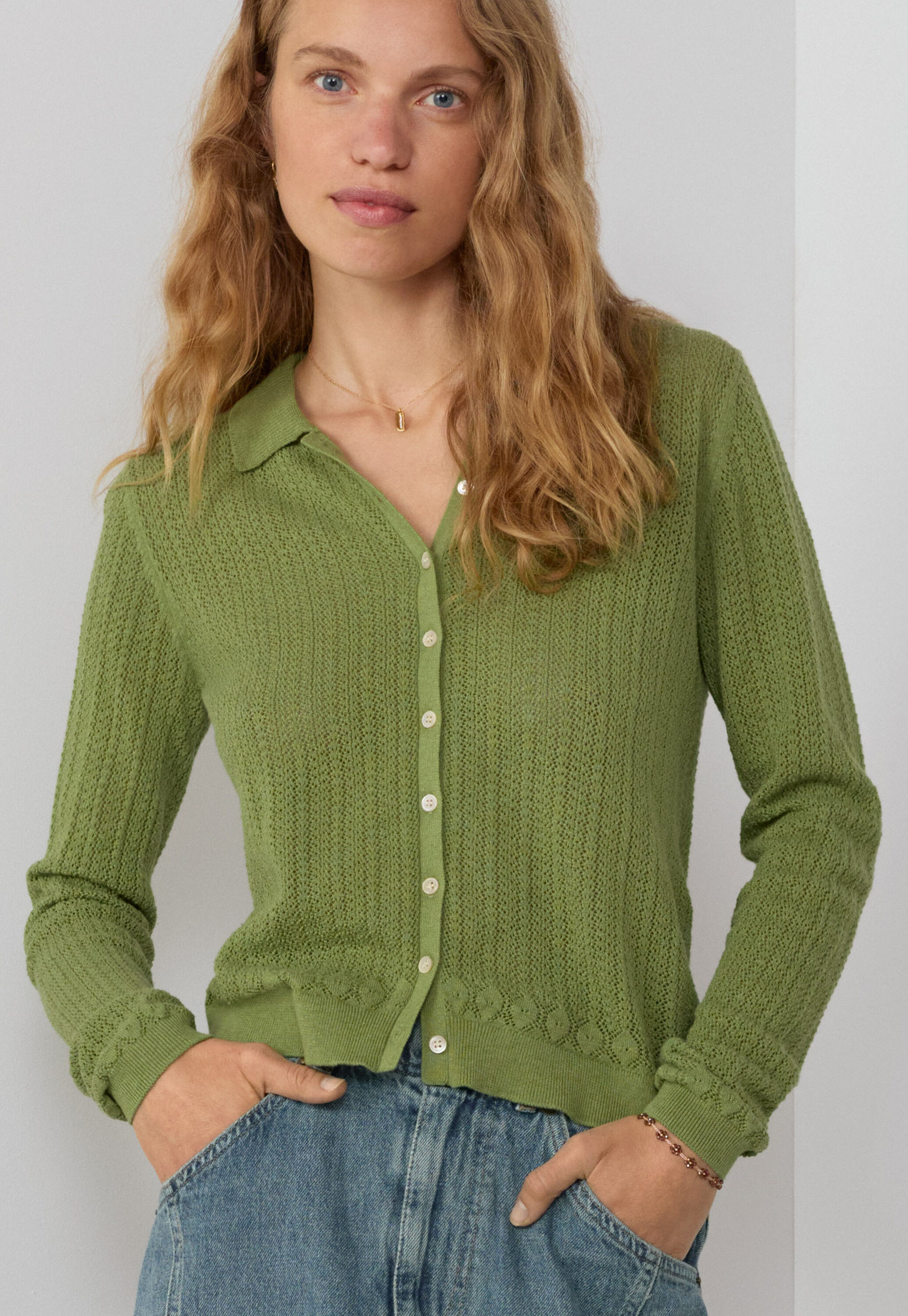 Spitzenmuster-Cardigan mit Kragen, Blattgr&uuml;n, large