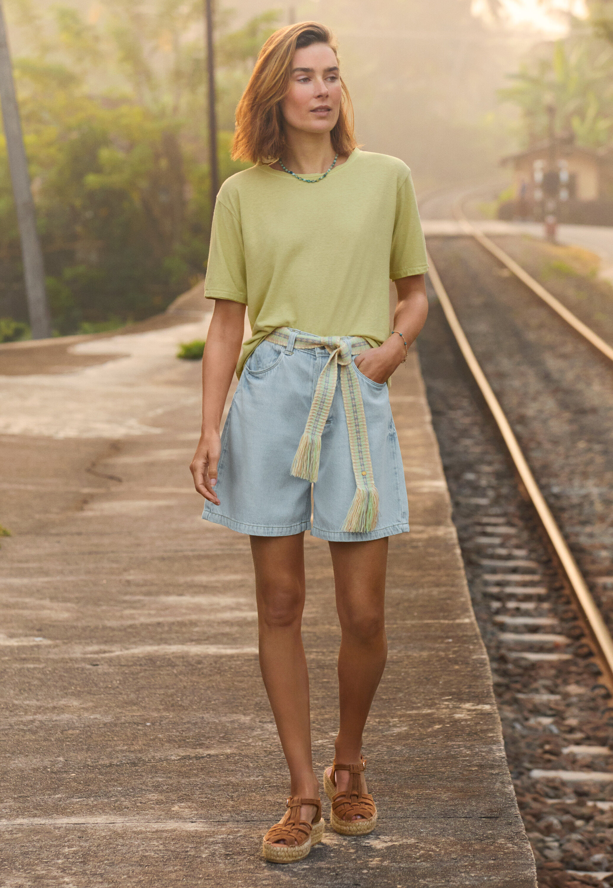 Denim-Shorts, Blasse Waschung, large
