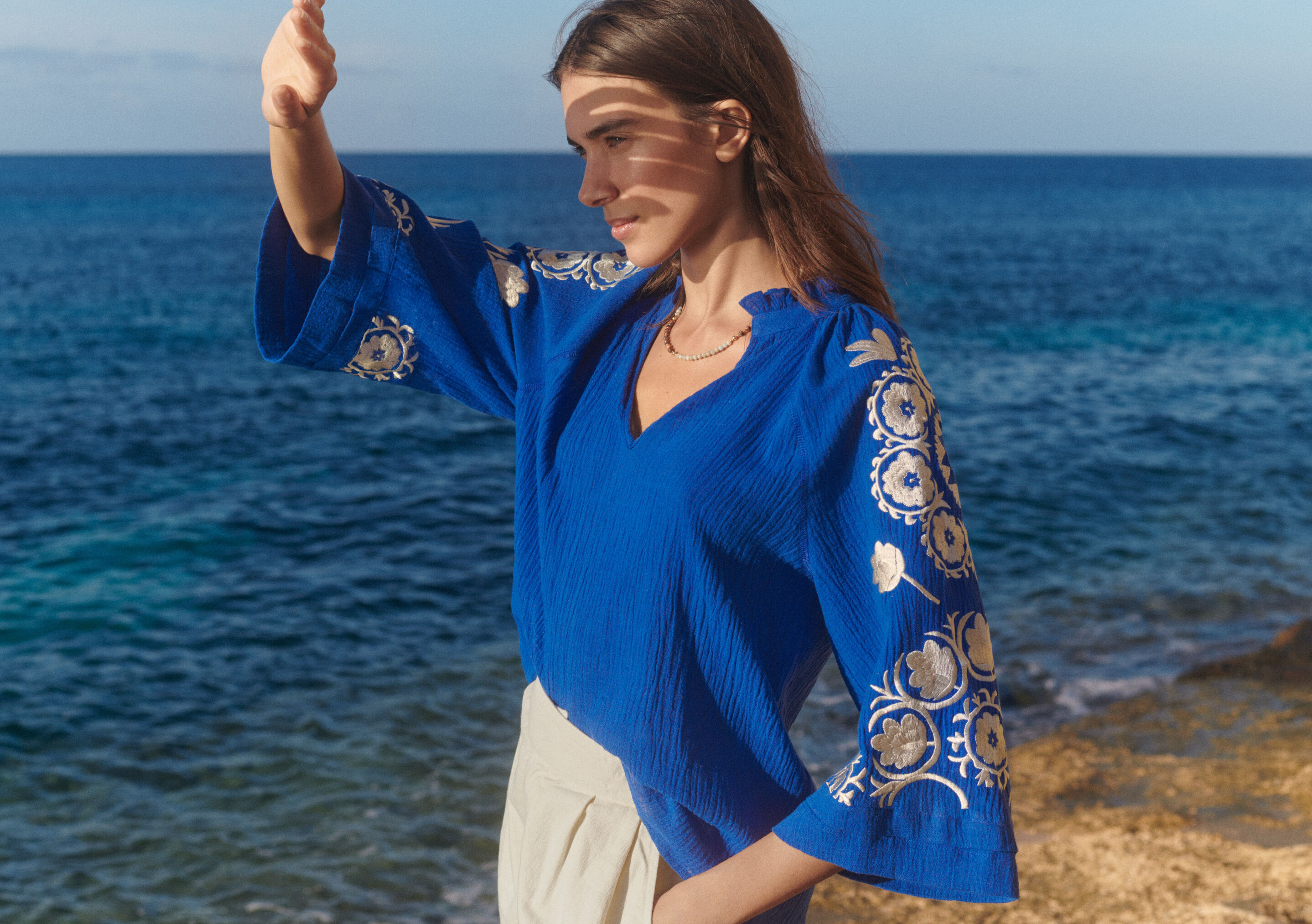 Bestickte Bluse