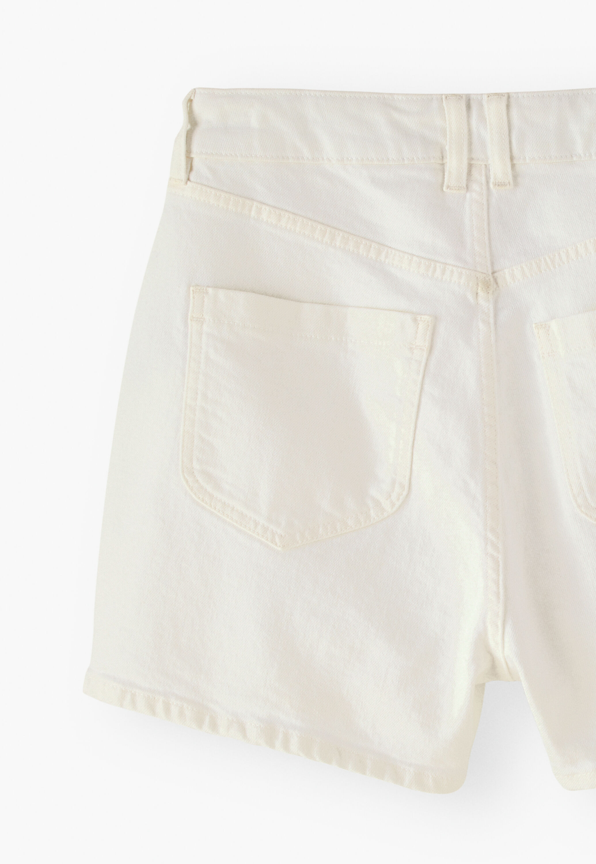 Mineralgef&auml;rbte Shorts