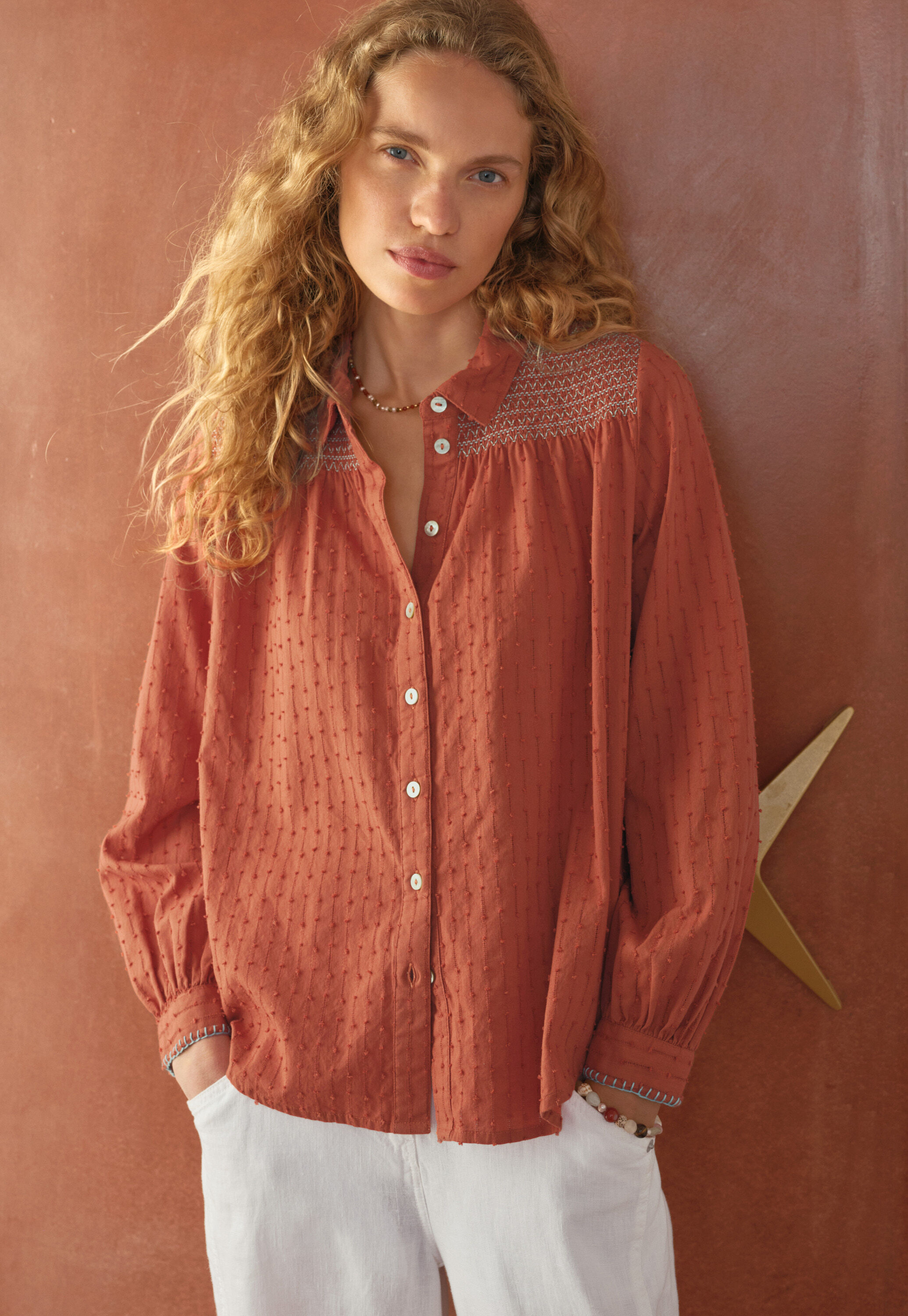 Bluse mit Kr&auml;uselungen
