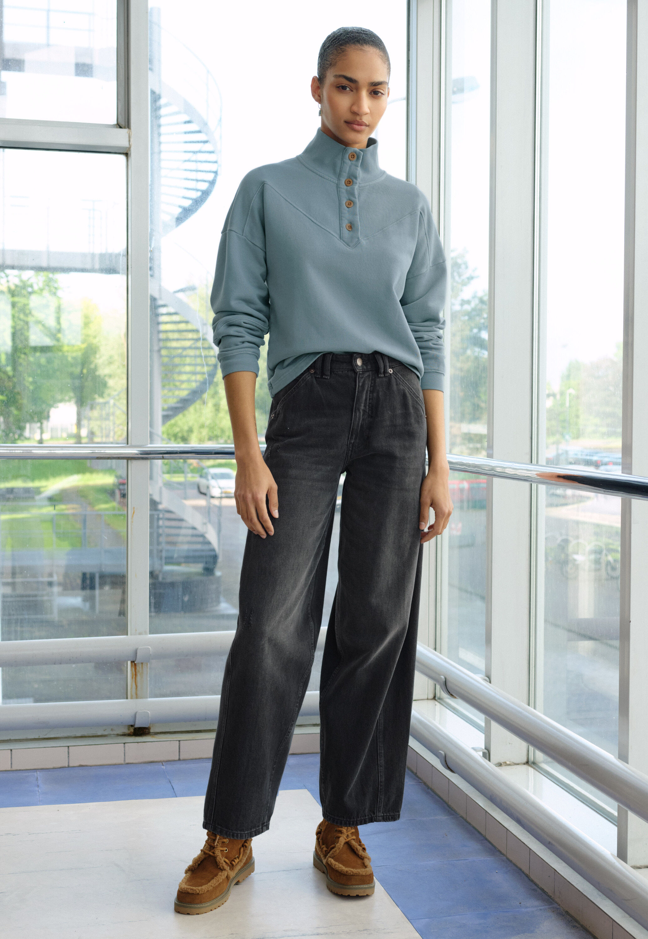 Jeans mit Nahtdetails