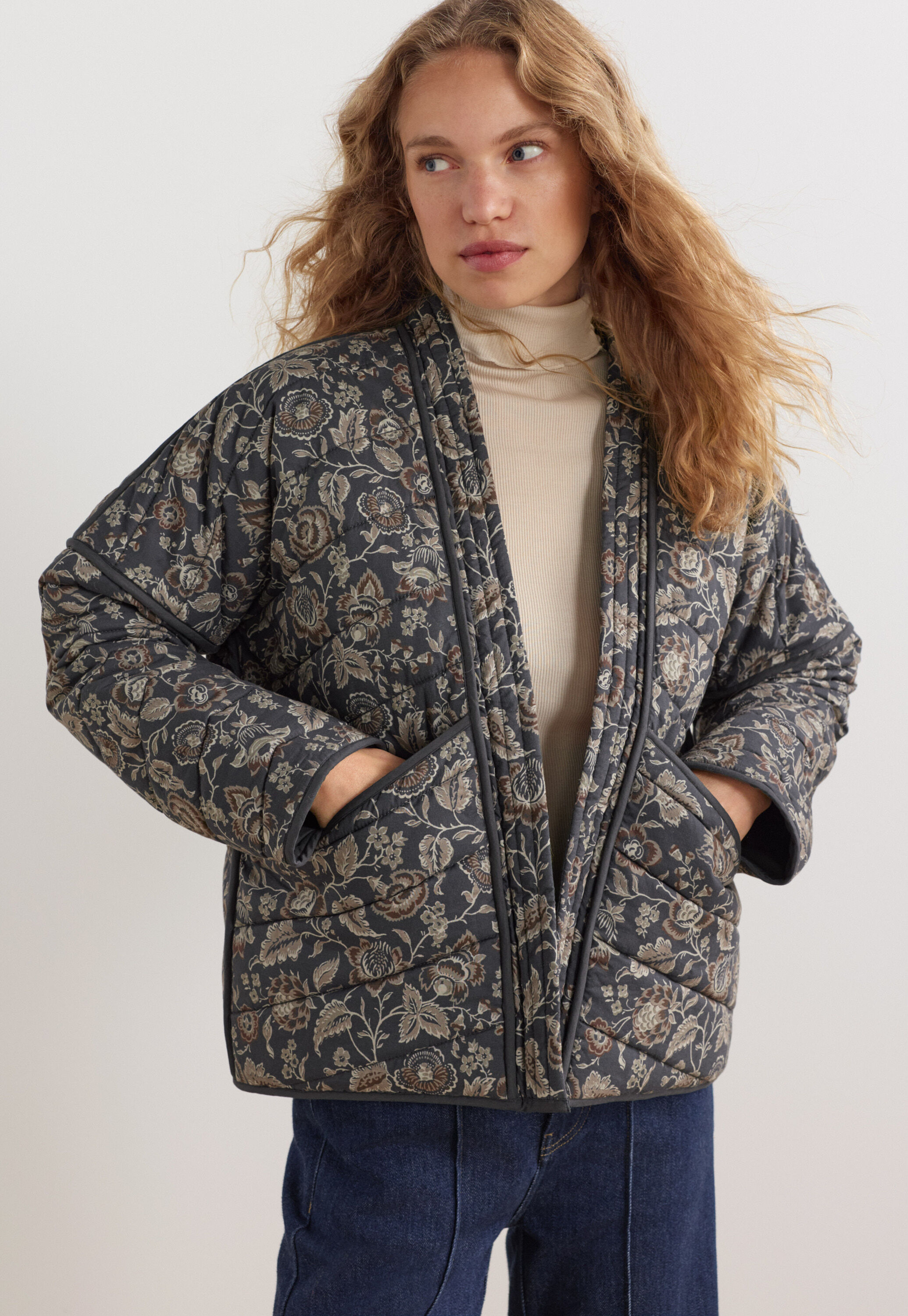Bestickte Steppjacke