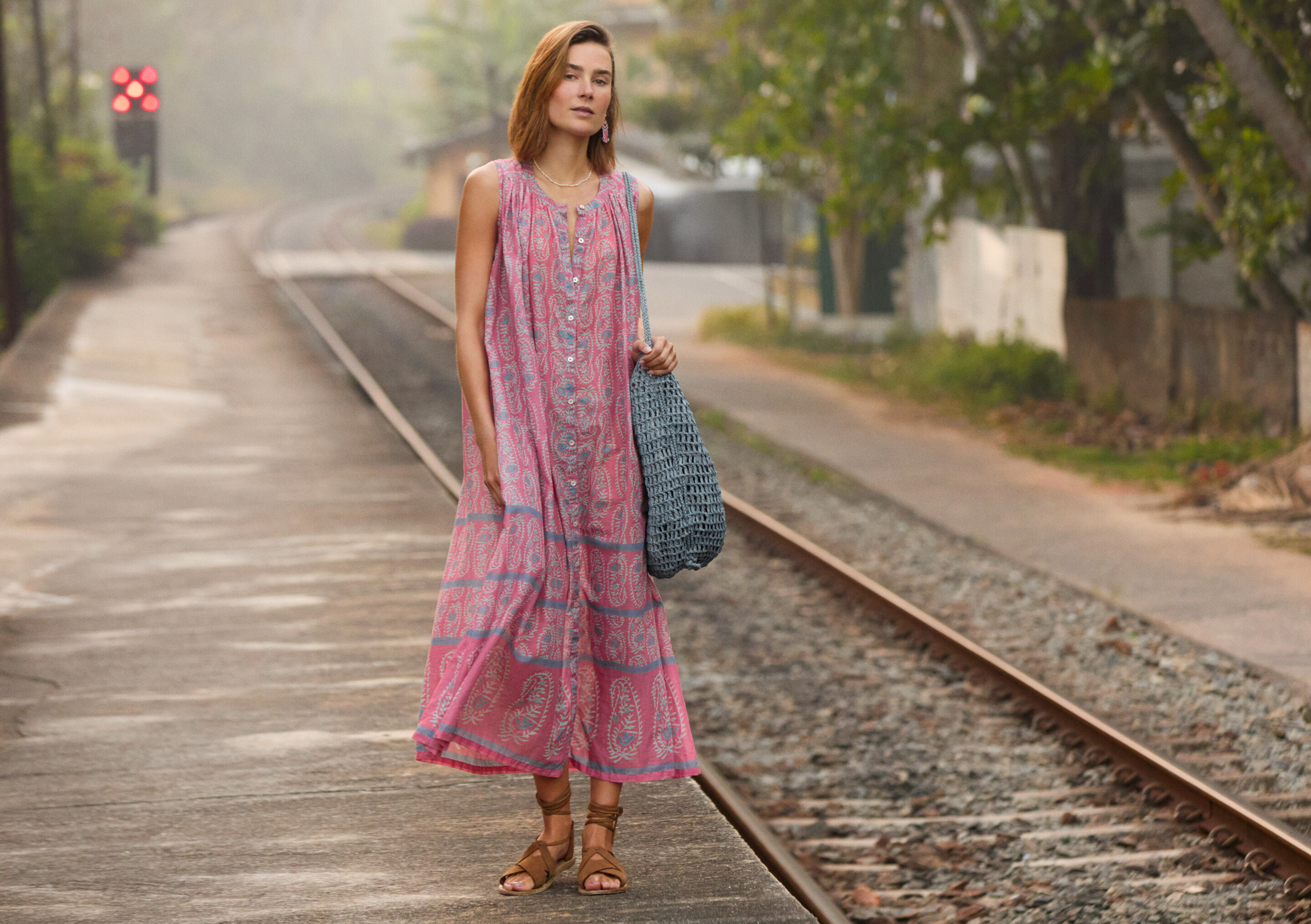 Kleid mit platziertem Print