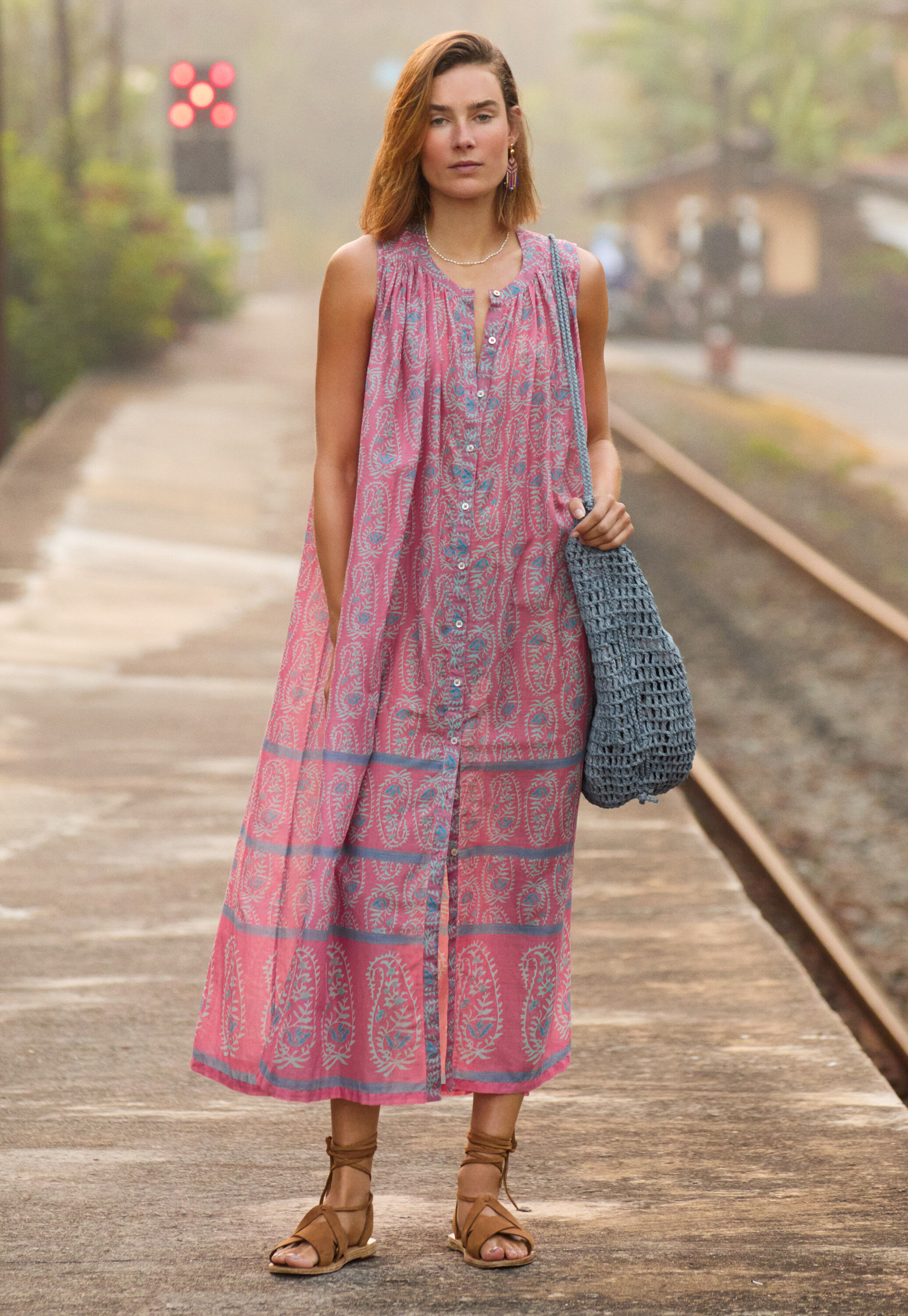 Kleid mit platziertem Print