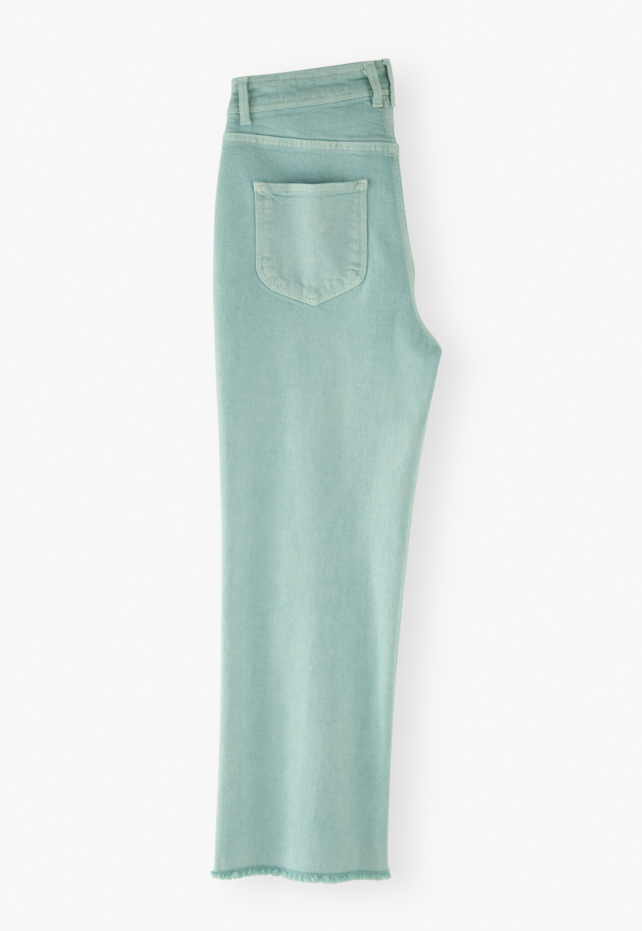 Jeans mit geradem Bein und ausgelassenem Saum