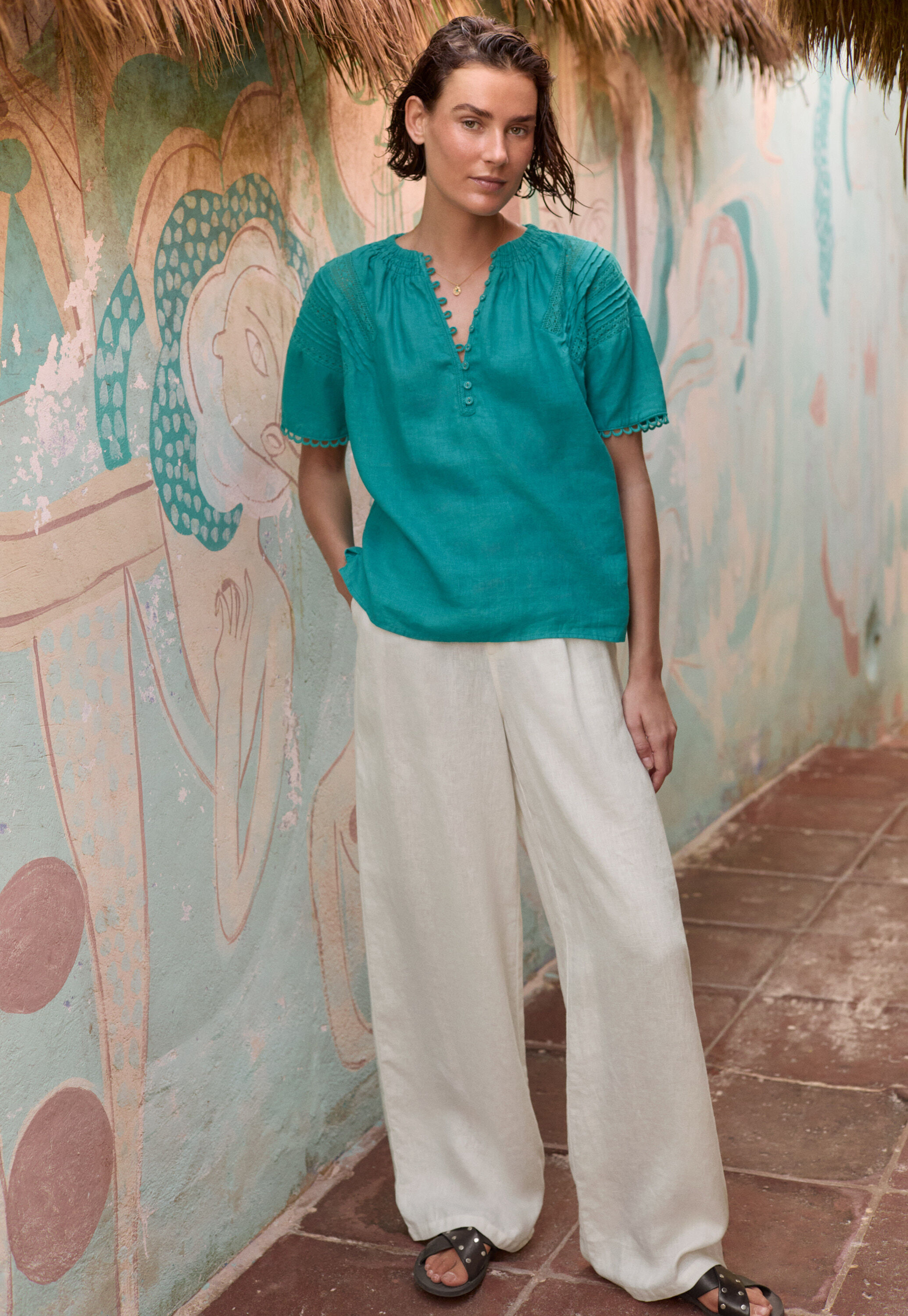 Bluse mit Spitzendetail