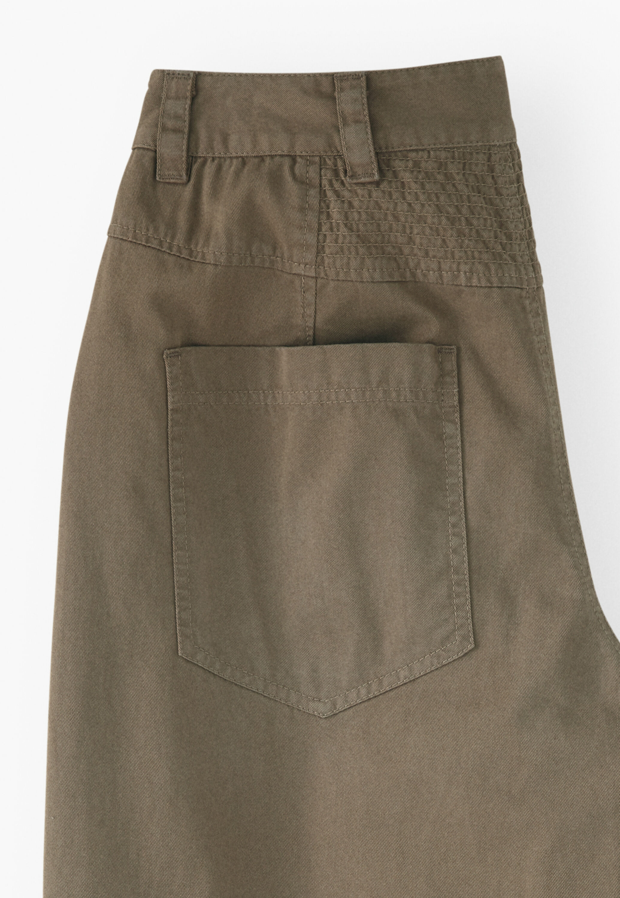Hose mit elastischen B&uuml;ndchen
