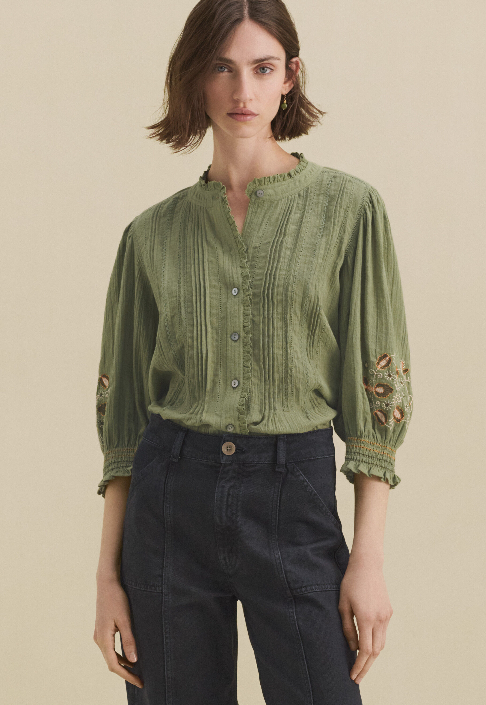 Bluse mit Biesen