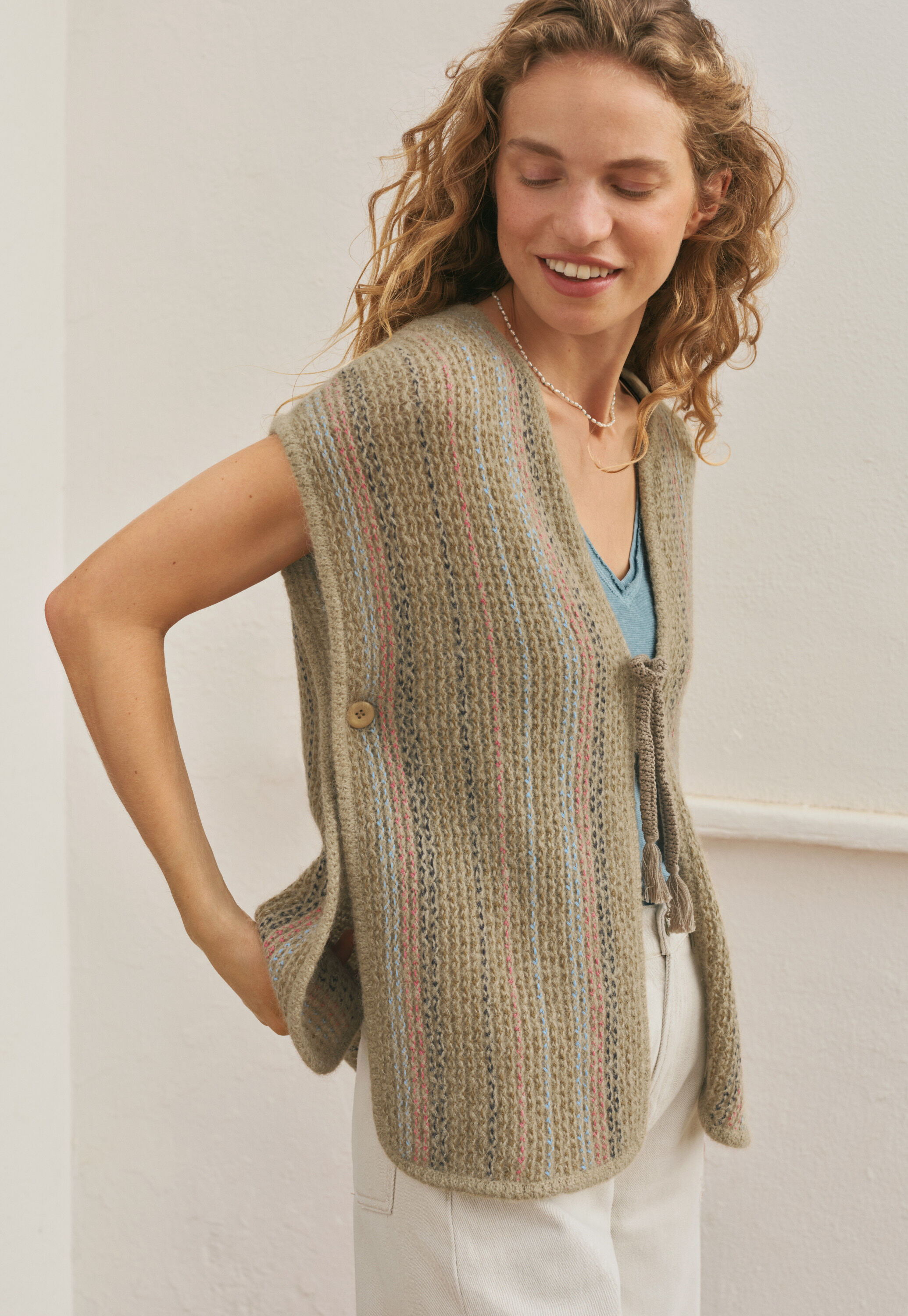 Poncho mit Strickstreifen