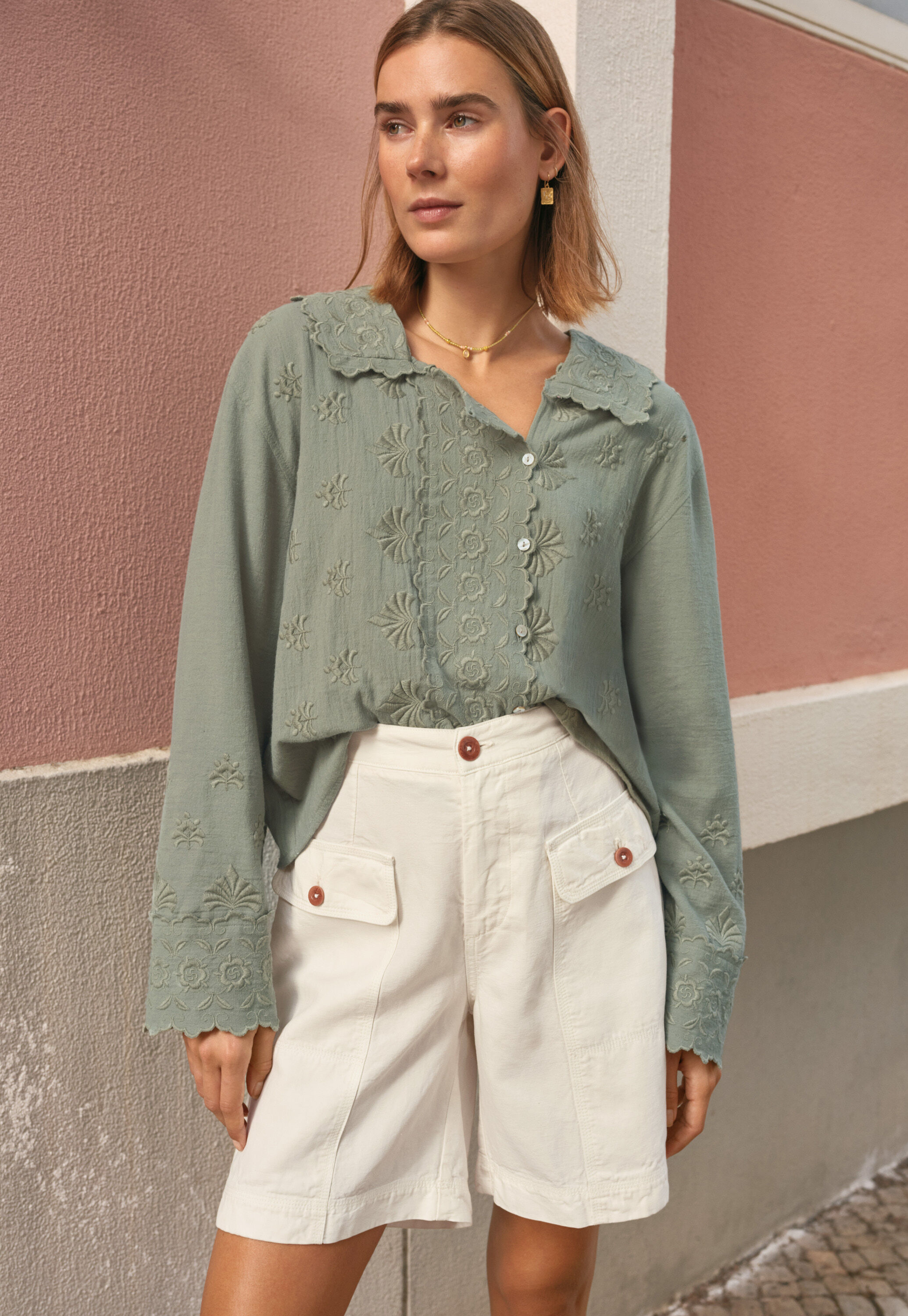 Bestickte Bluse