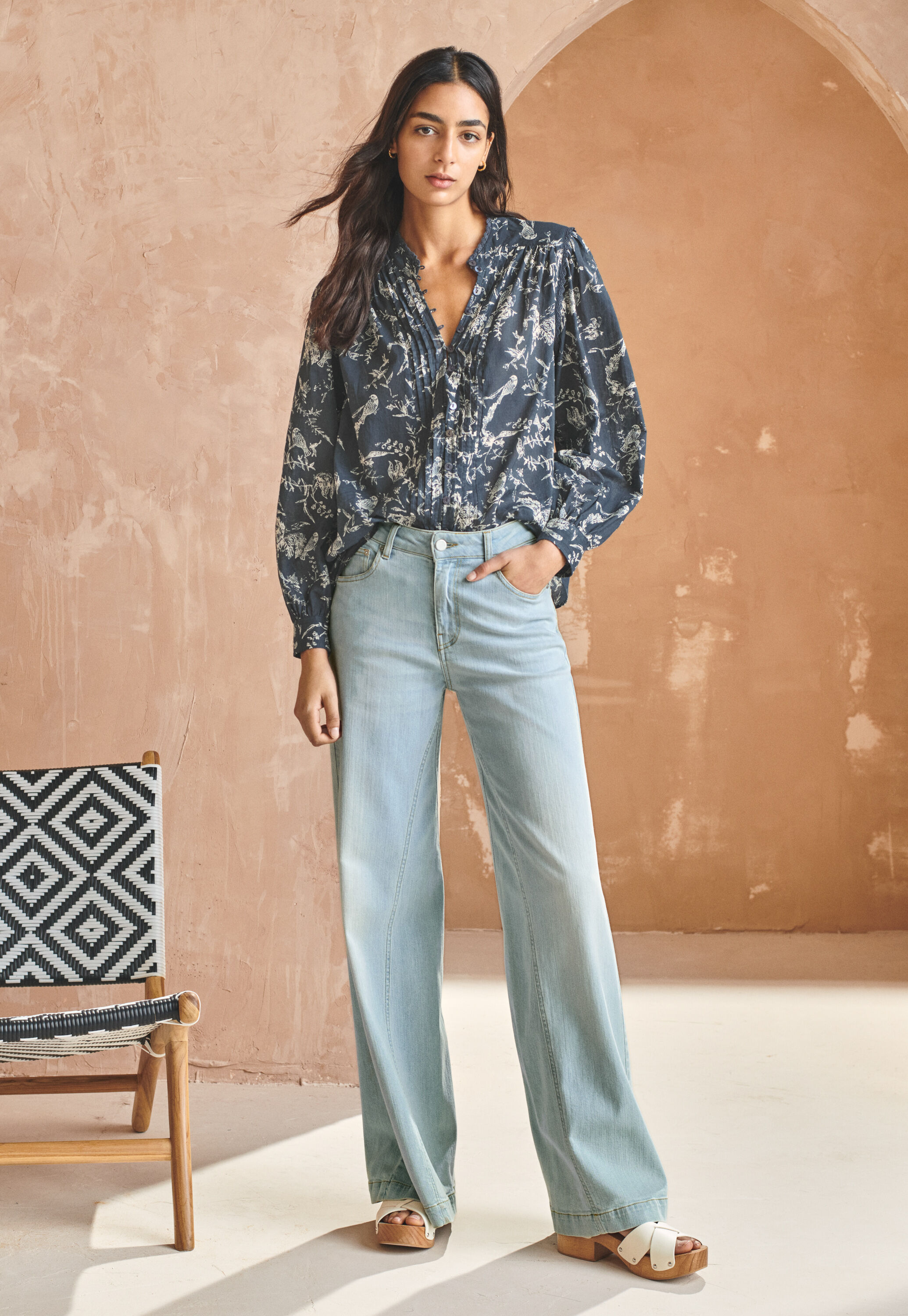 Lange Jeans mit weitem Bein