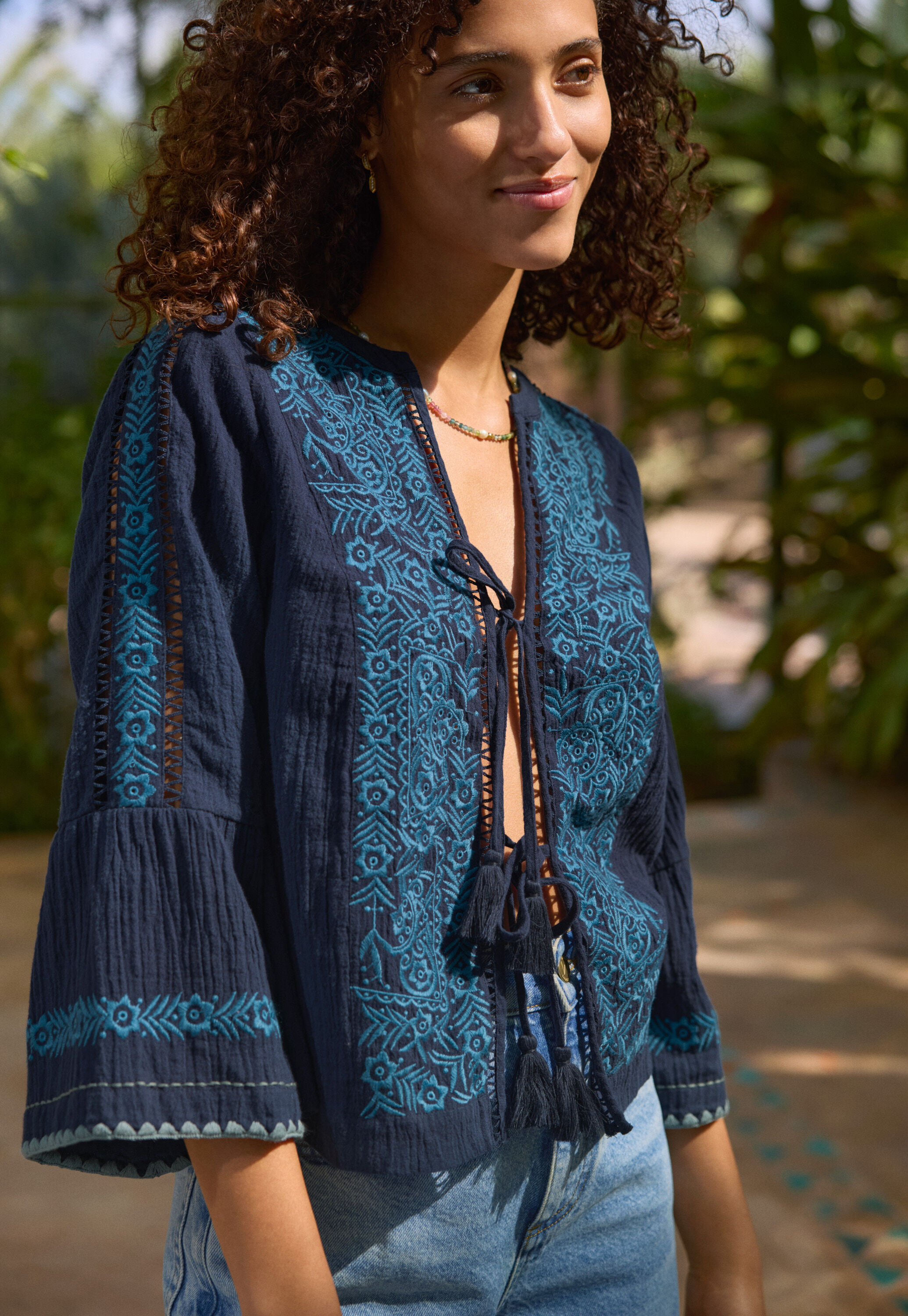 Bluse mit Bindeband
