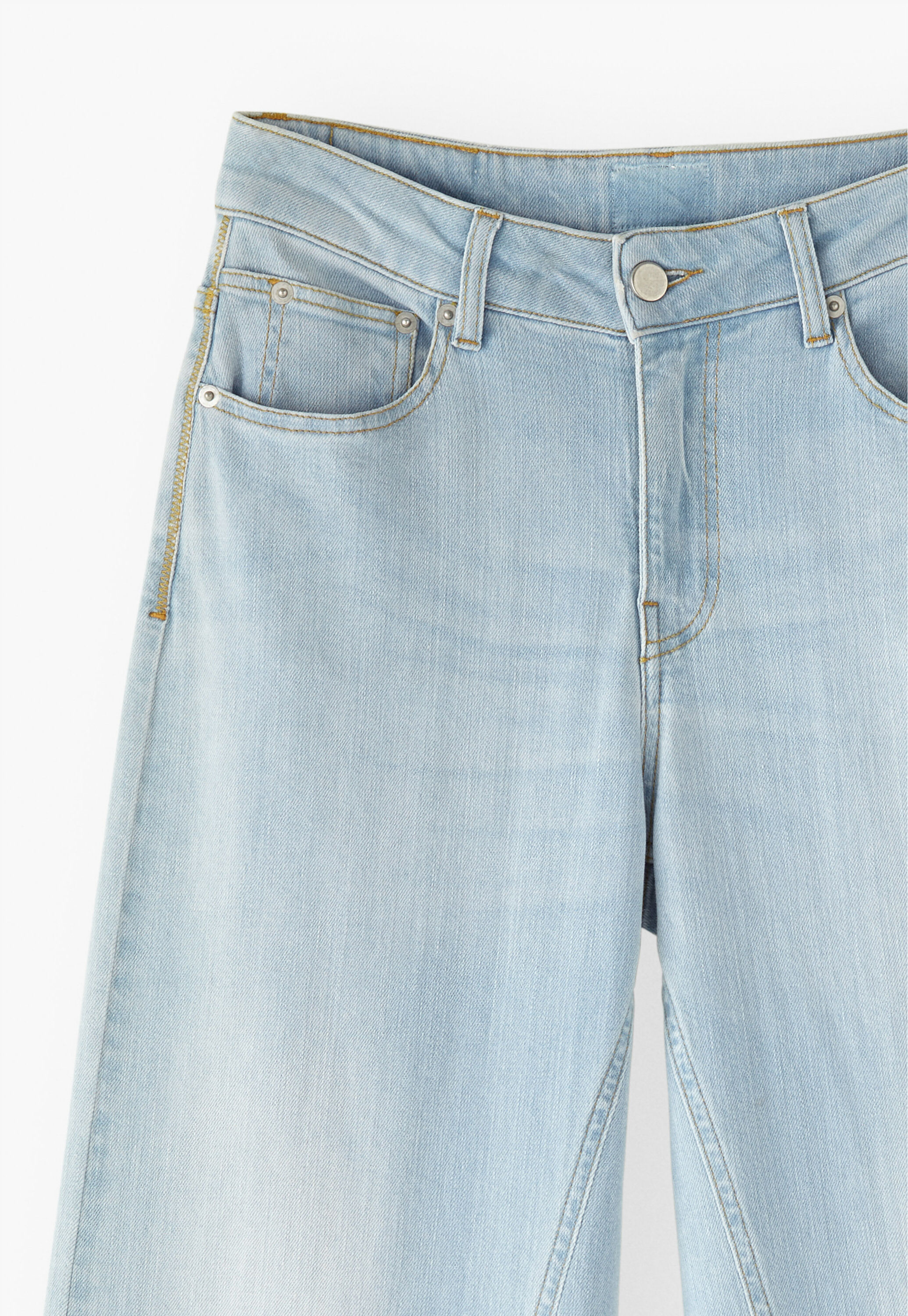 Lange Jeans mit weitem Bein