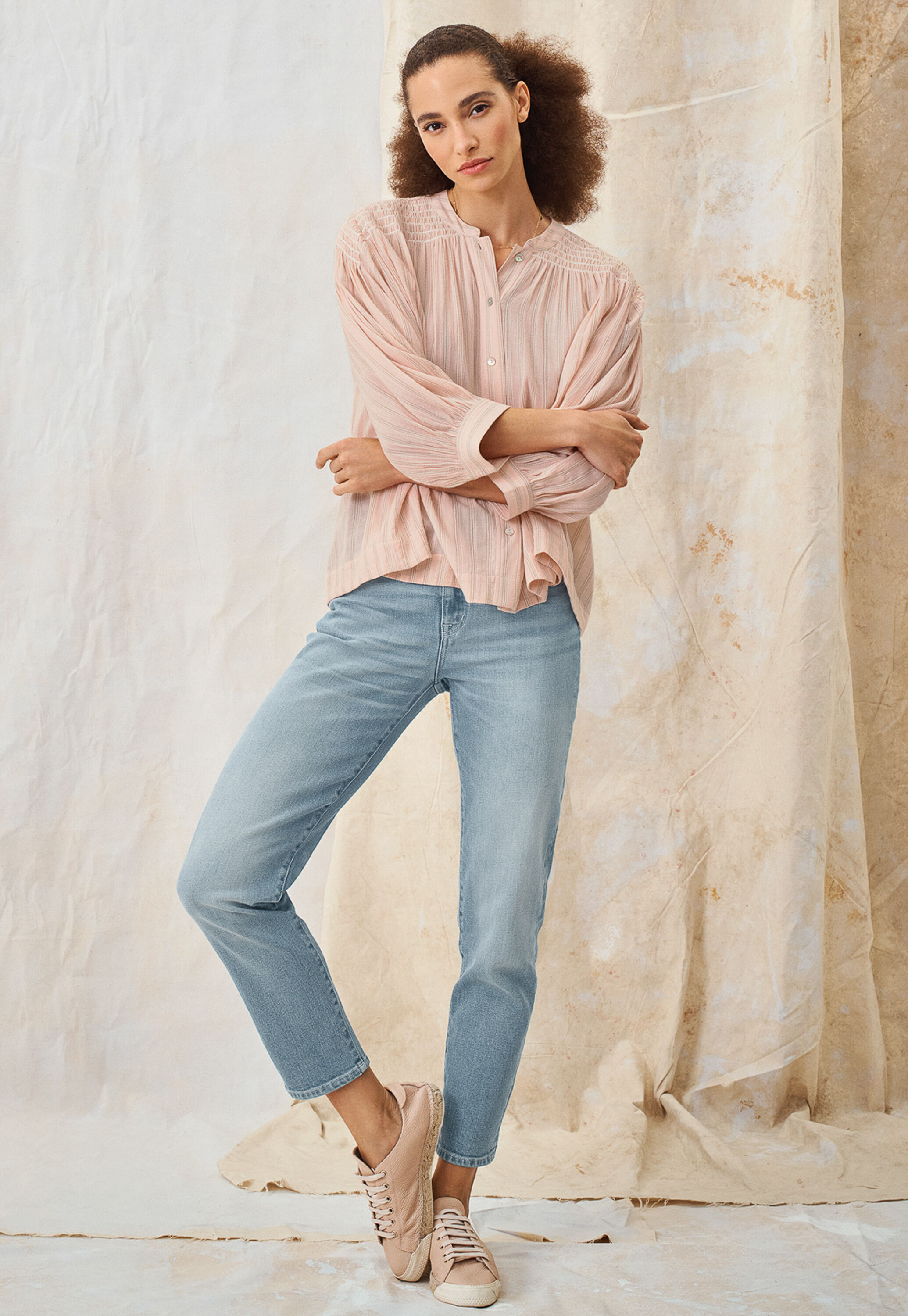 Mittelhoch geschnittene Jeans