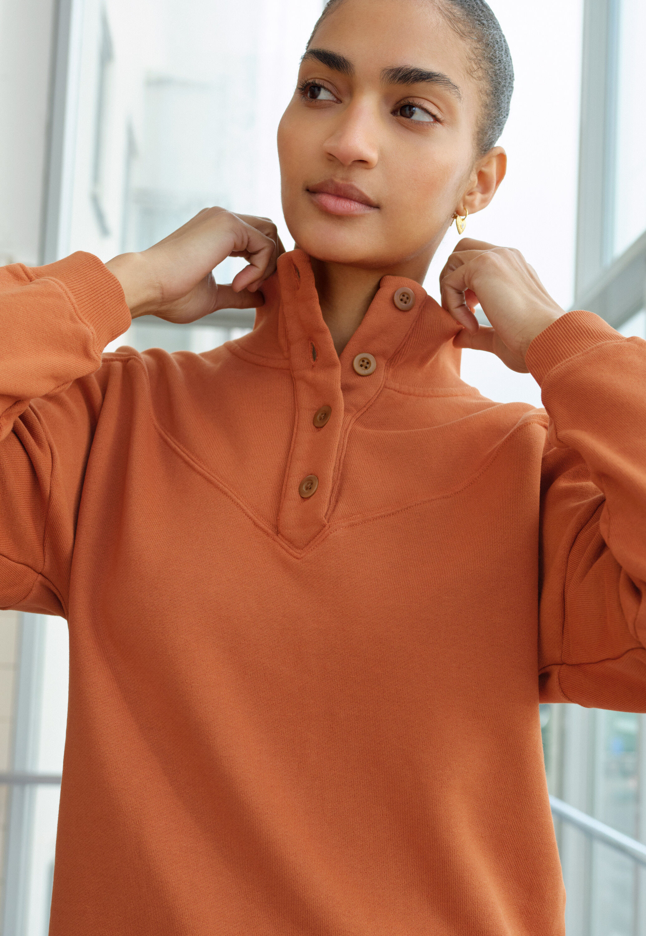Sweatshirt mit Streifen