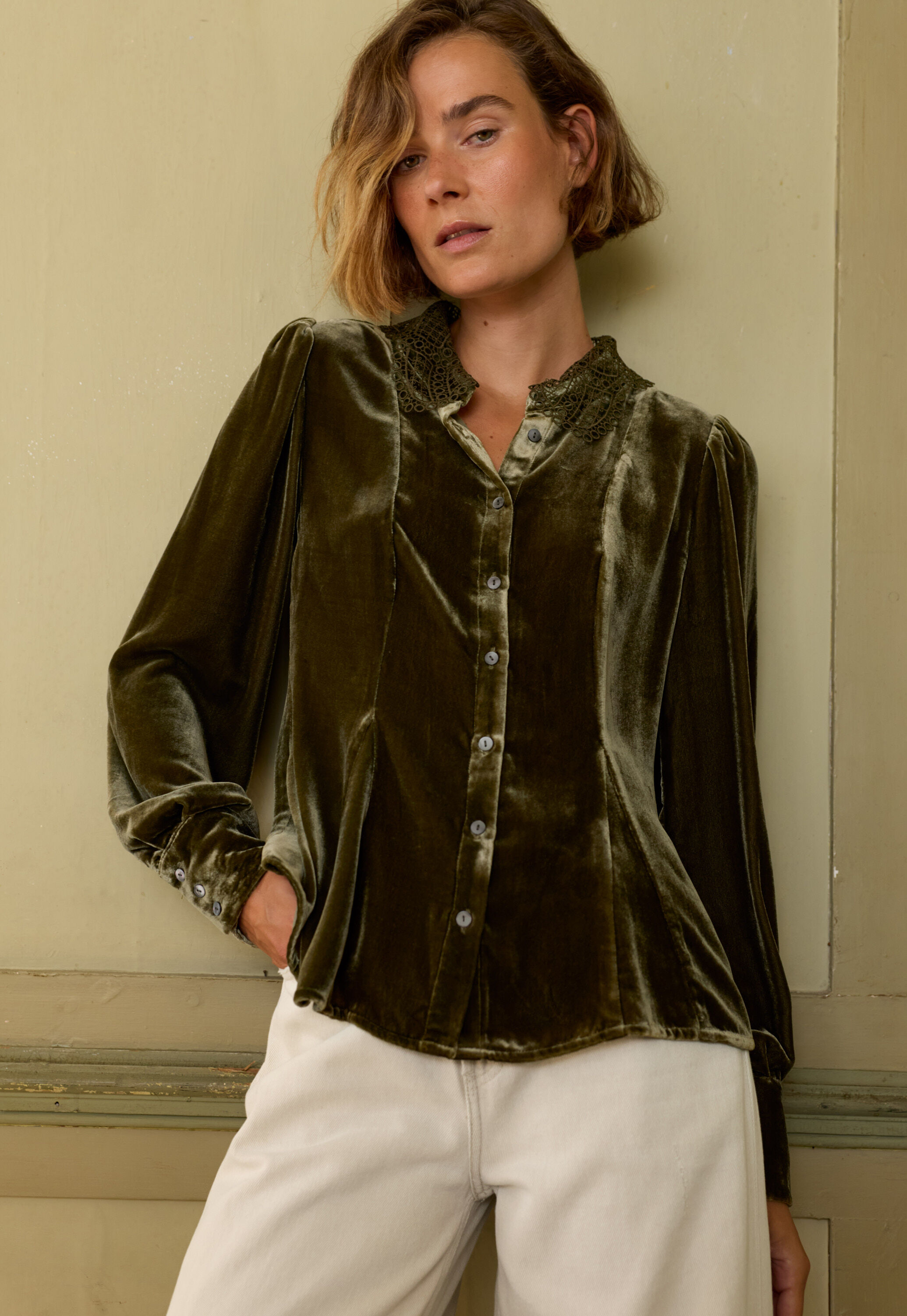 Godet-Bluse aus Samt