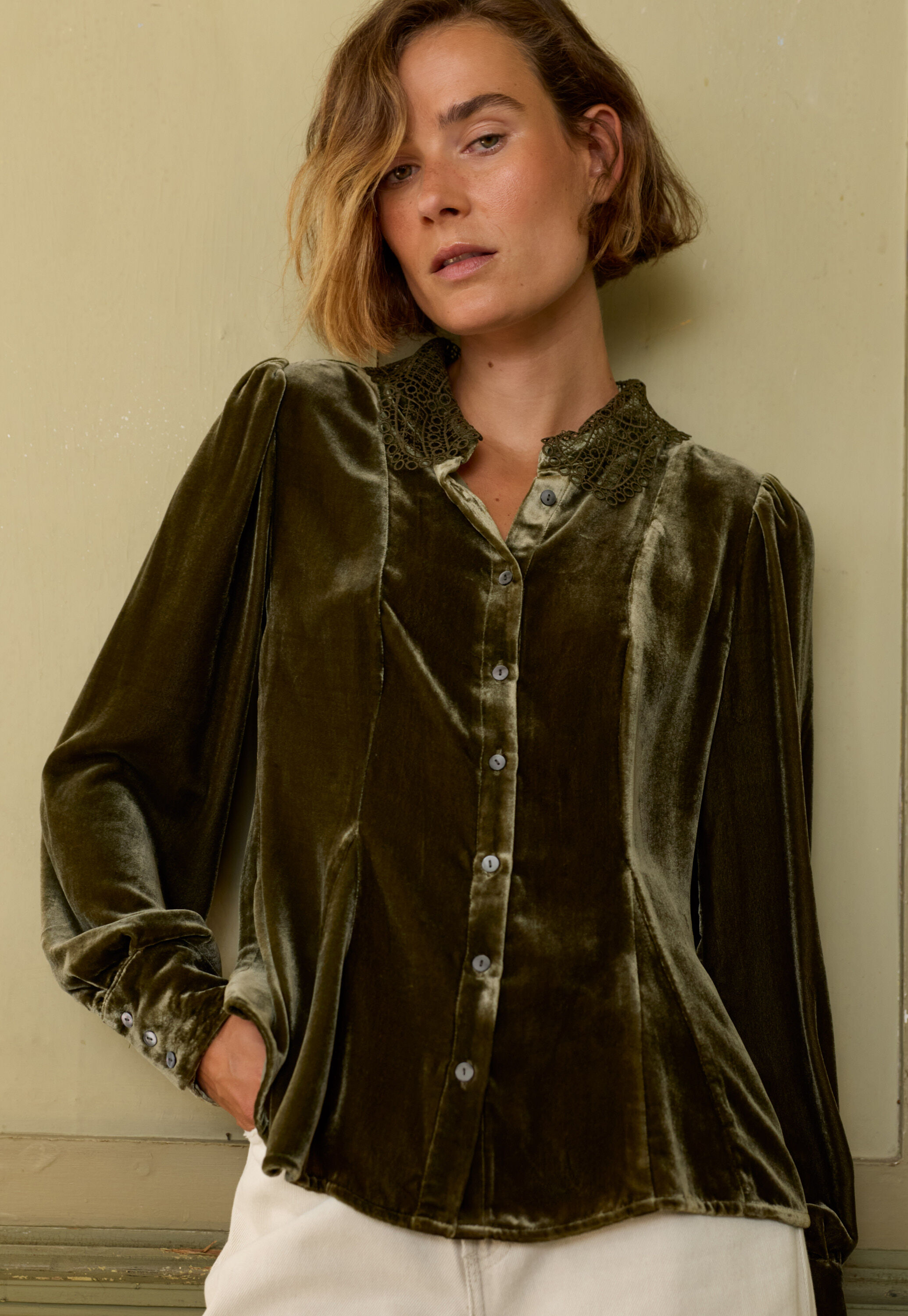 Godet-Bluse aus Samt
