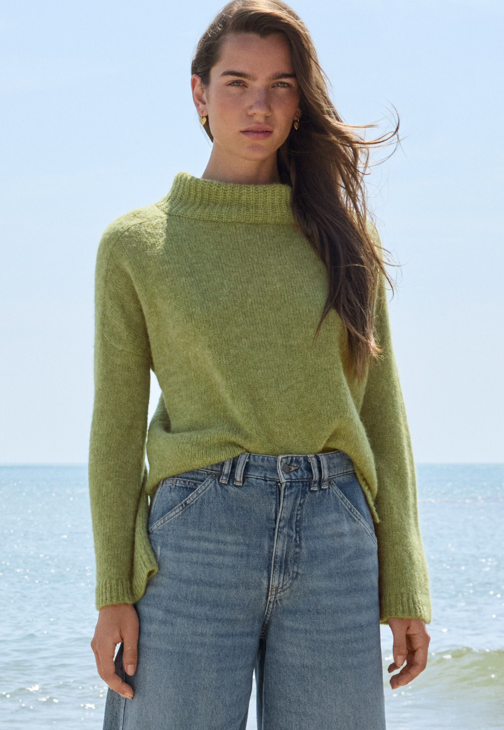 Pullover mit hohem Kragen, Kiefergr&uuml;n, large