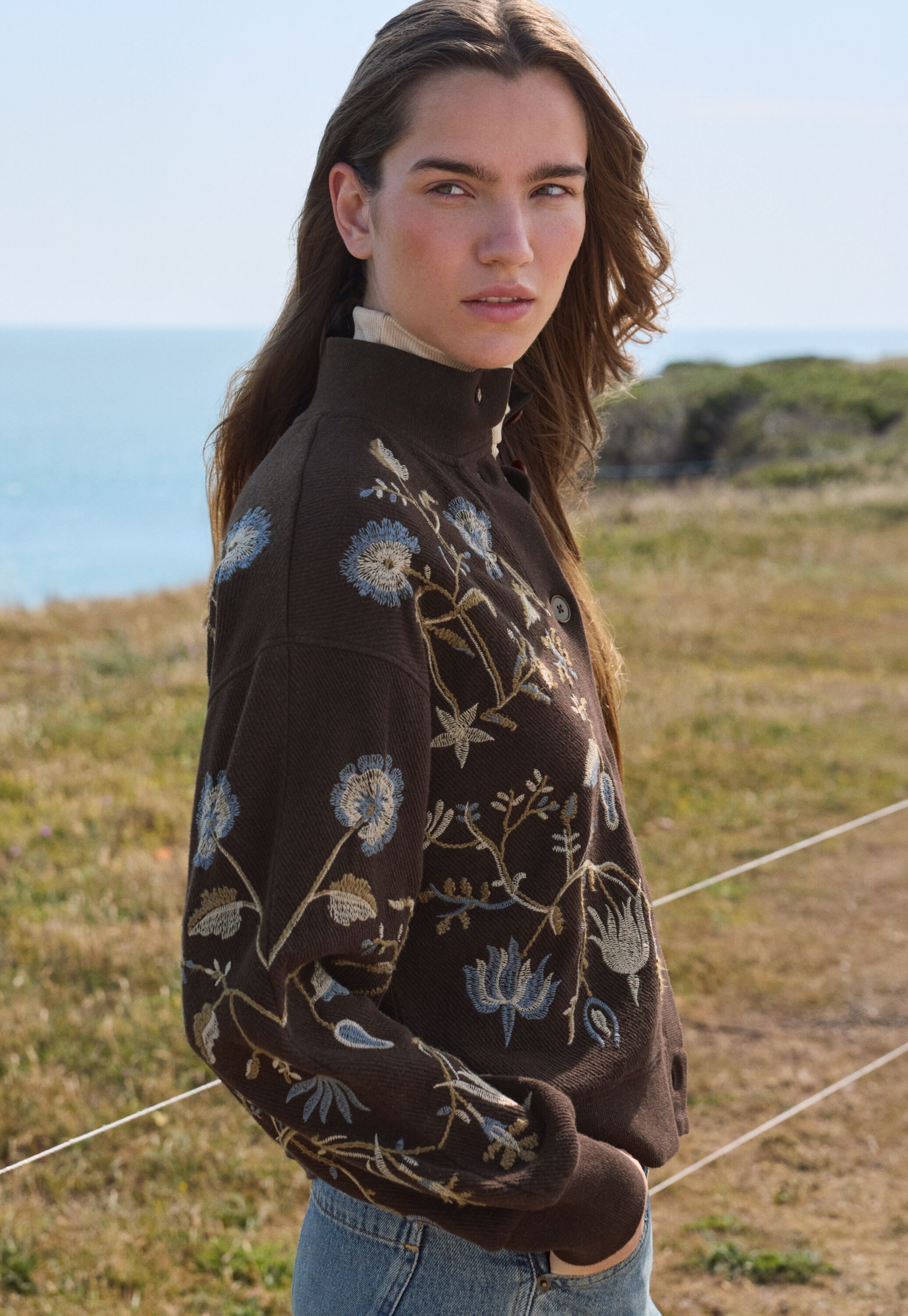 Bestickte Jacke, Kaffee, large