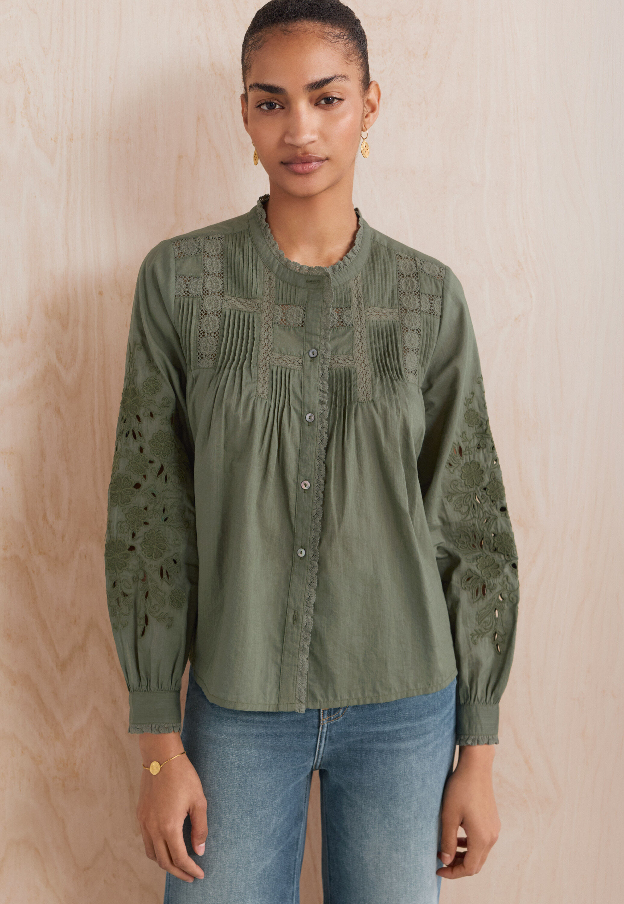 Bluse mit Biesen