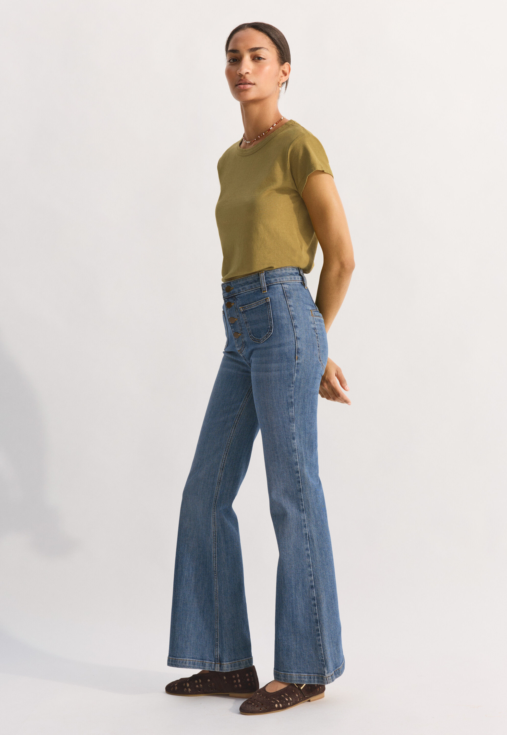 Ausgestellte Jeans