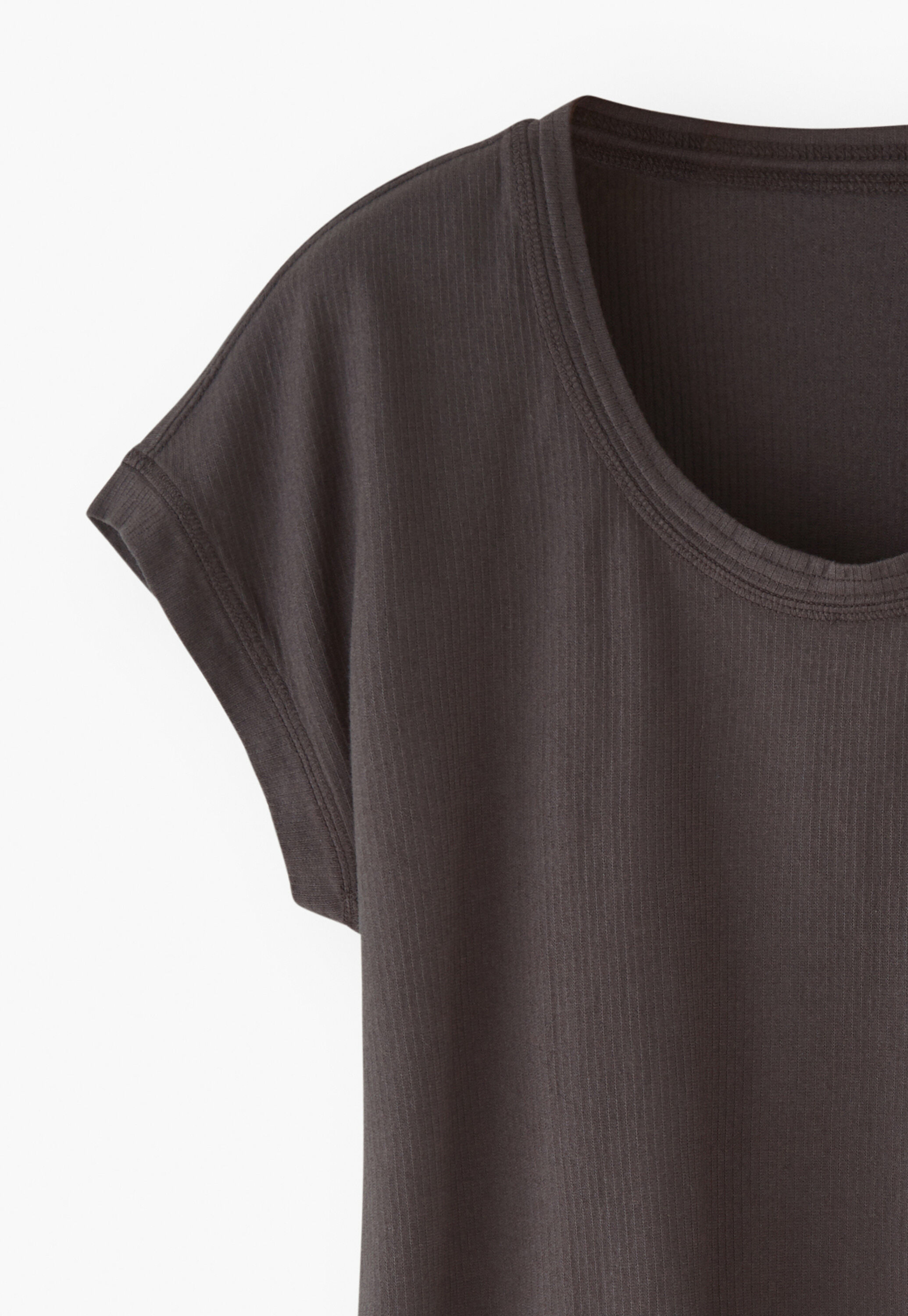 Ripp-T-Shirt