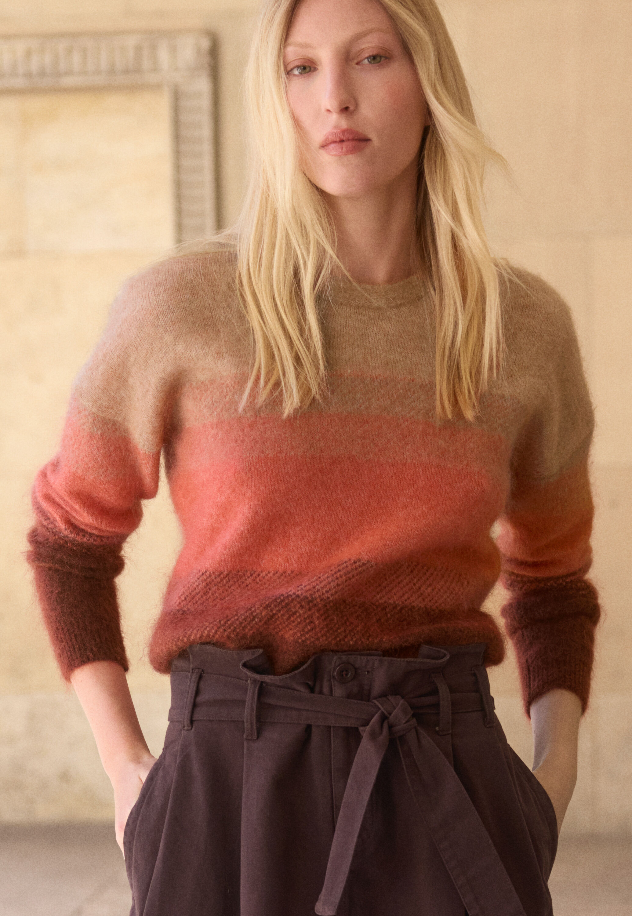 Pullover mit Ombr&eacute;-Streifen