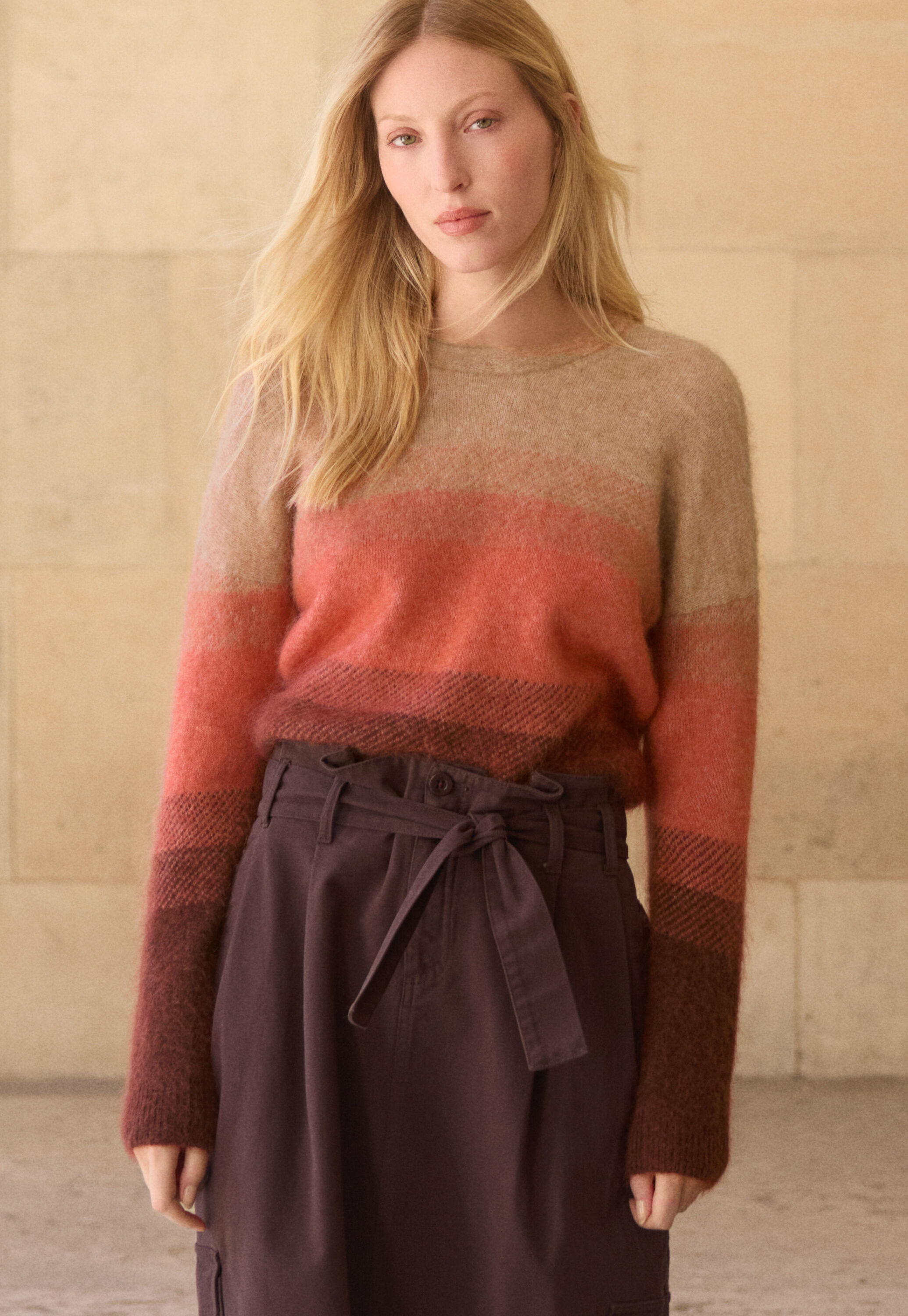Pullover mit Ombr&eacute;-Streifen