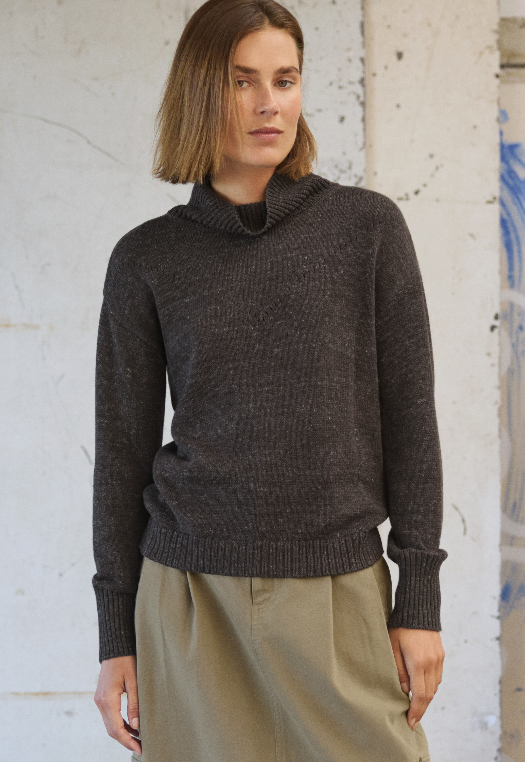 Pullover mit hohem Kragen