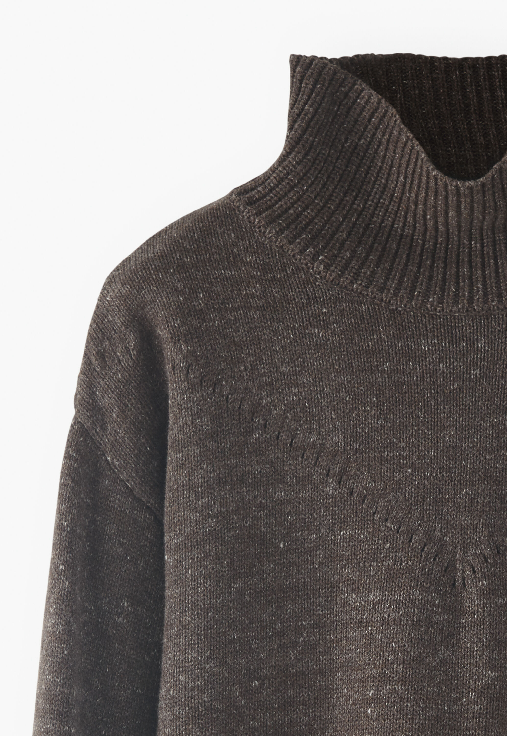 Pullover mit hohem Kragen
