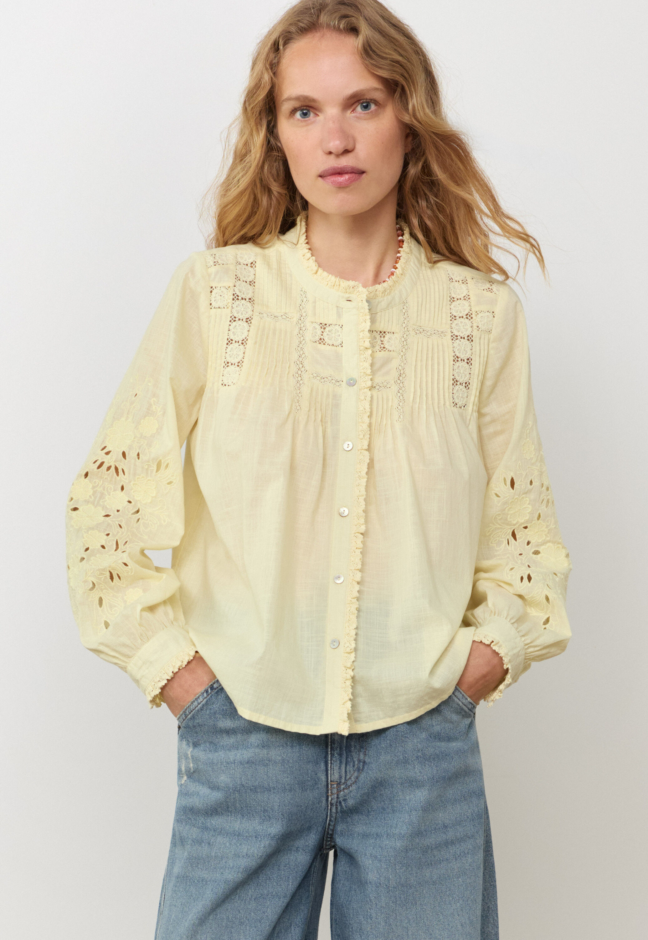 Bluse mit Biesen
