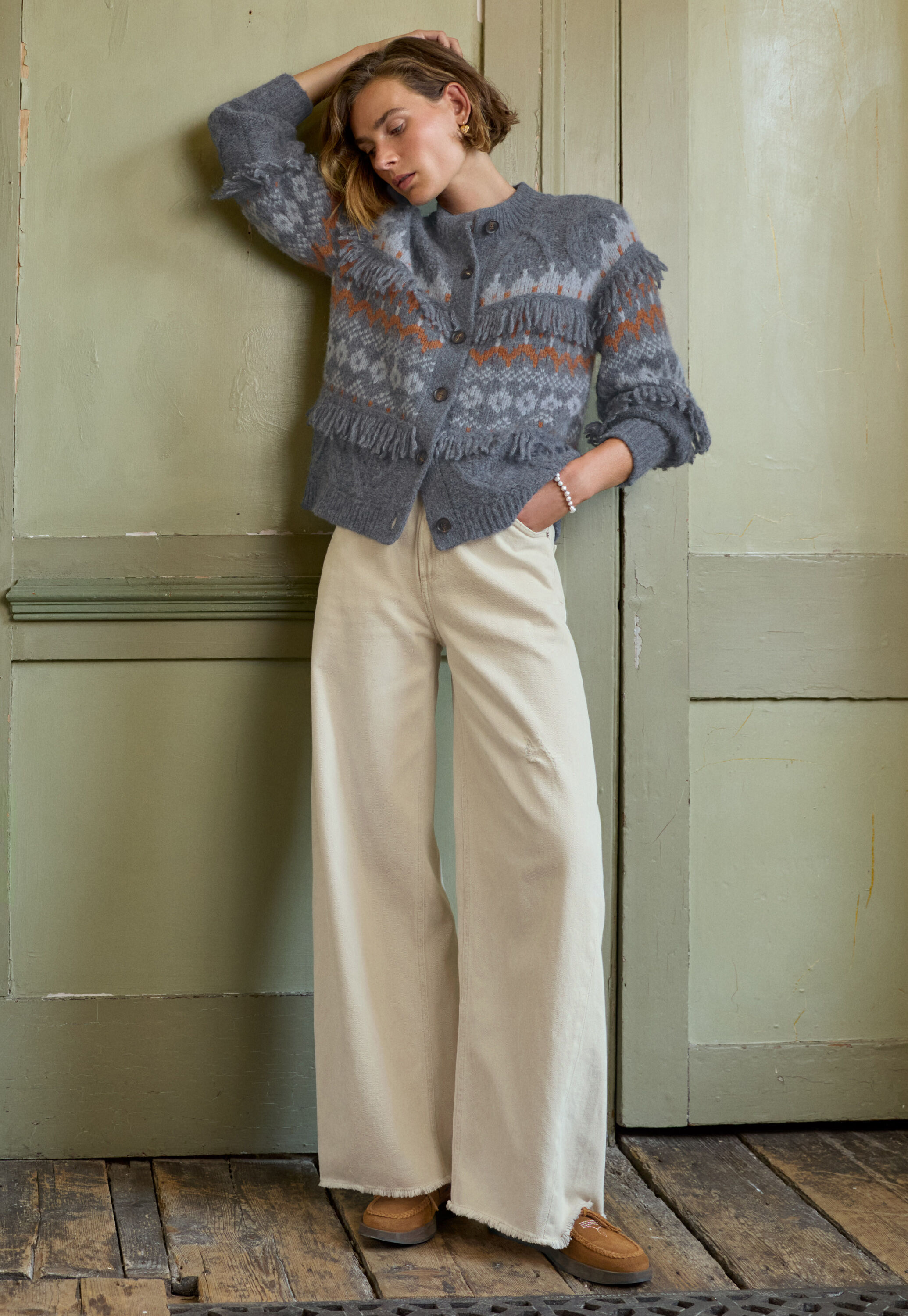 Mittelhoch taillierte Jeans mit weitem Bein