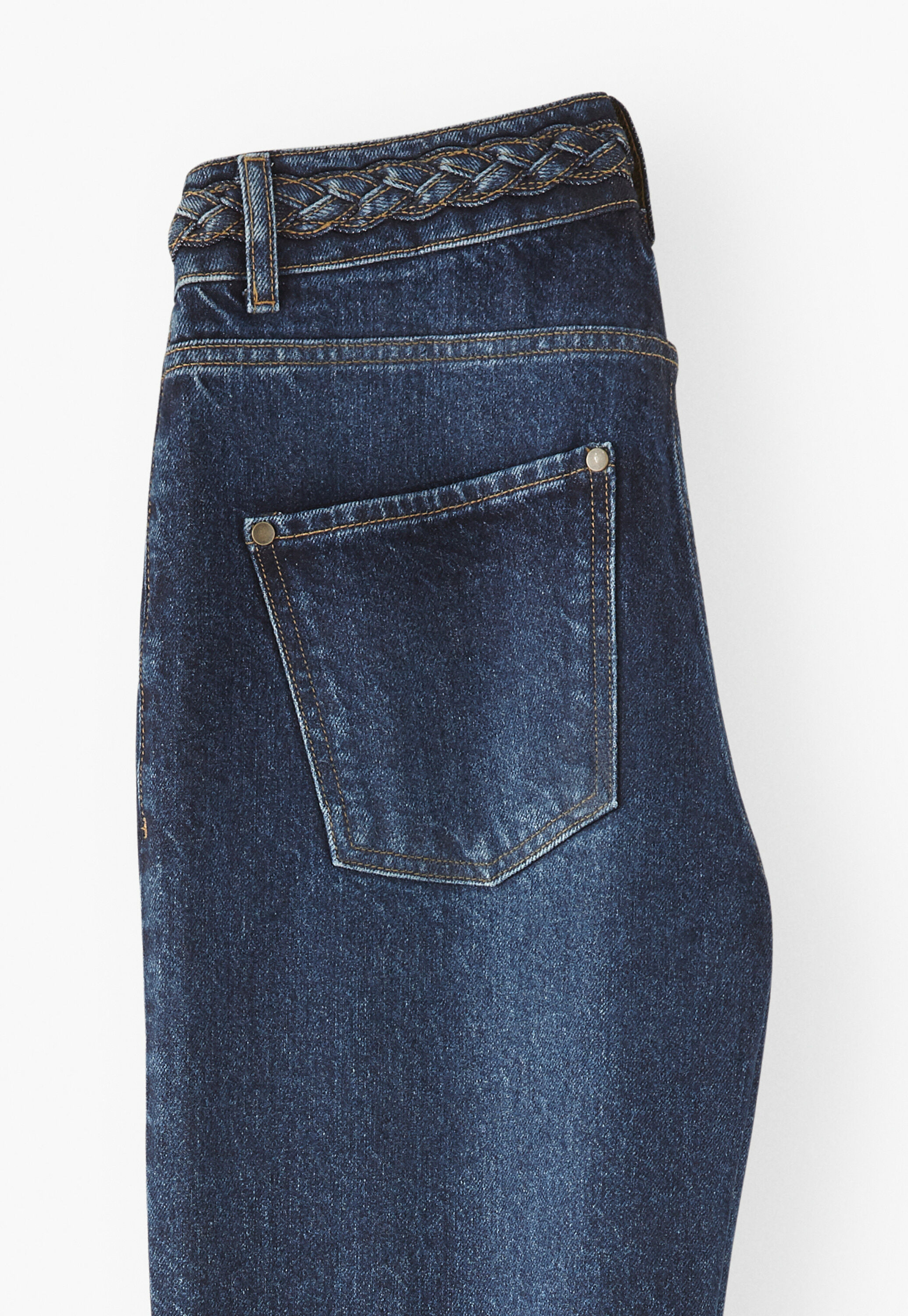 Schlagjeans in unterschiedlichen Waschungen, Dunkles Mid-Vintage, large