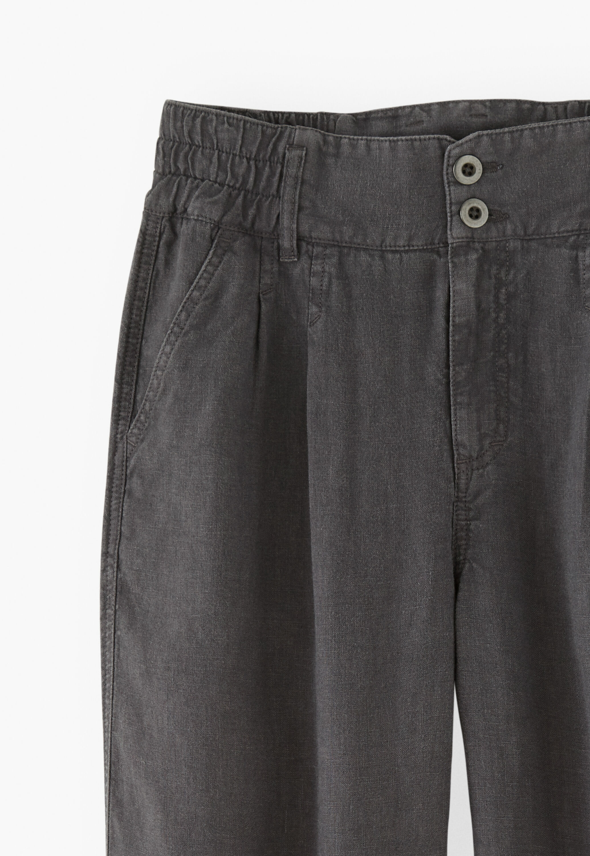 Hose im Mom-Stil