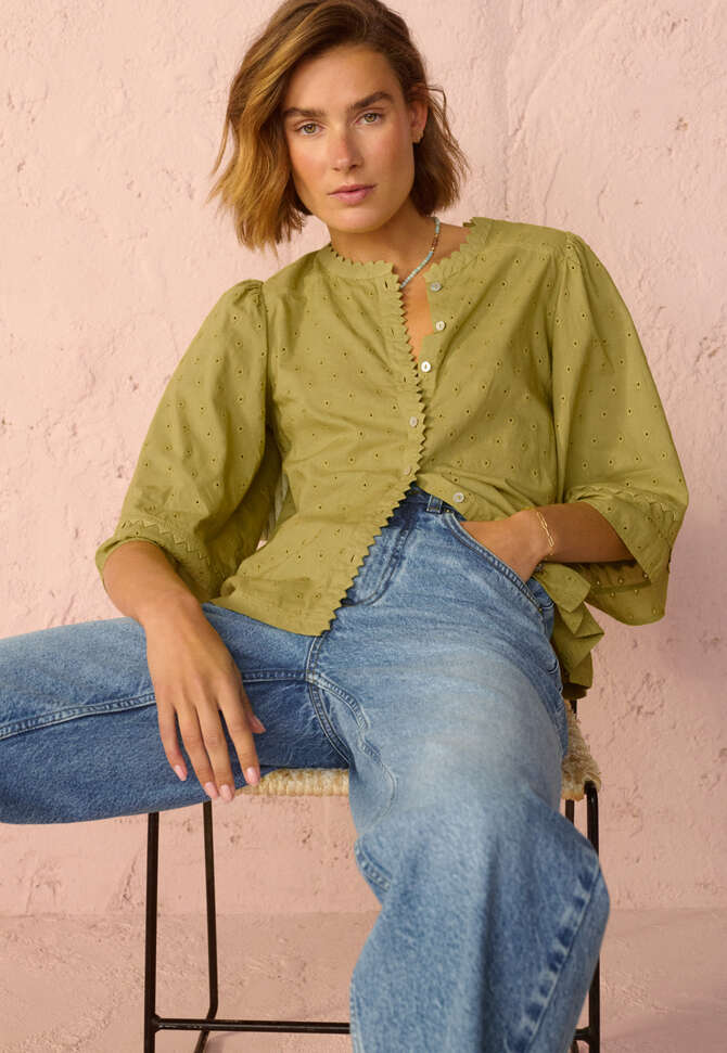 Schiffli-Bluse, Rauchiges Limettengr&uuml;n, completeTheLook