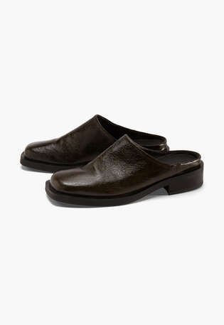 Mules, Braun, webstill