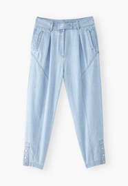 Schmal zulaufende Hose, Helle Waschung, webstill