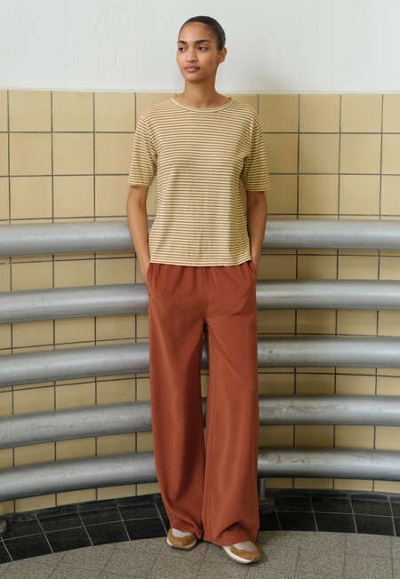 Lockere Hose, Rote Tonerde, completeTheLook