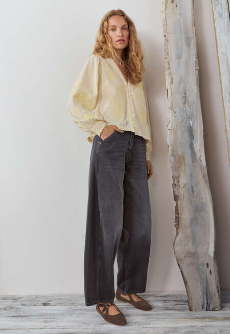 Bluse mit Applikationen, Ecru/Zitrone, completeTheLook