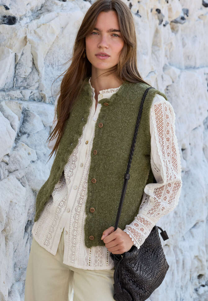 Strickweste mit Volantkante, Dunkles Oliv, completeTheLook