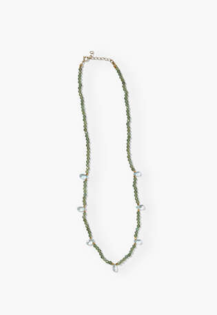 Perlenkette, Blaue Jade, webstill