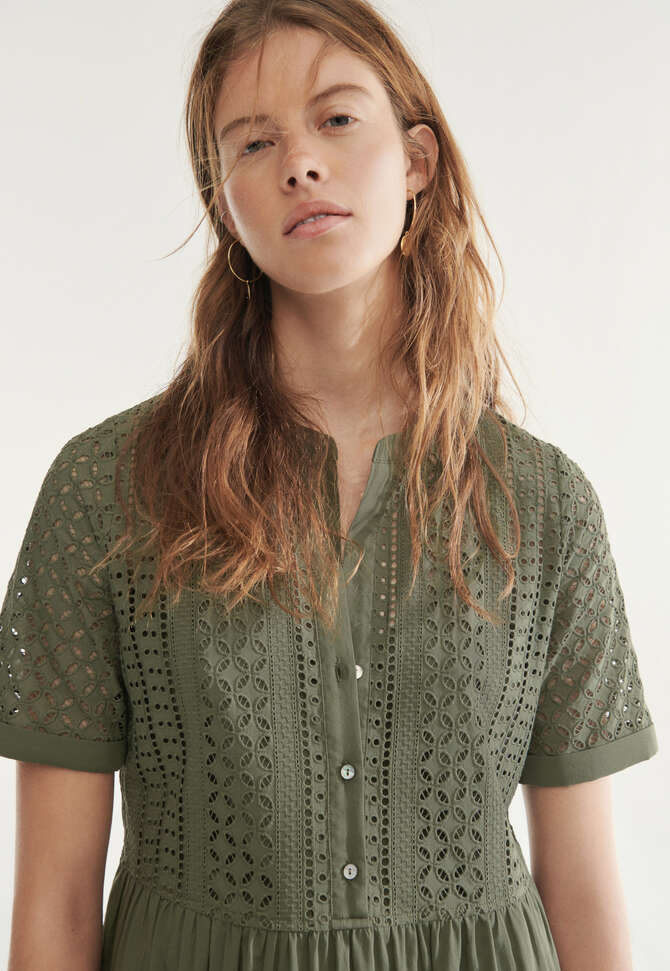 Langes Kleid mit Lochstickerei, Khaki, completeTheLook